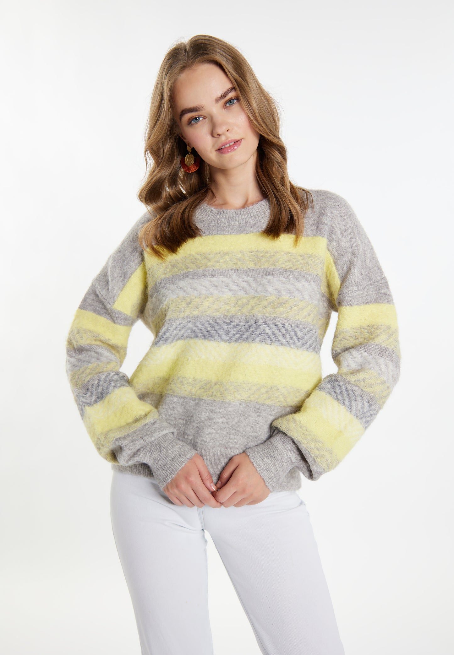 IZIA women's sweater