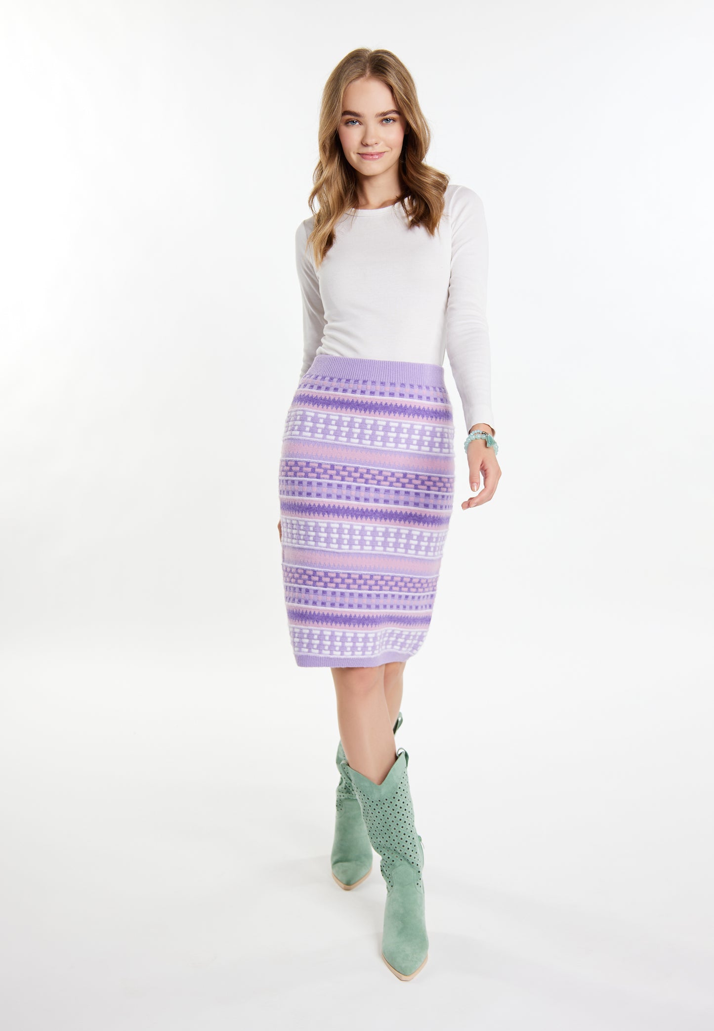 IZIA women's knitted skirt