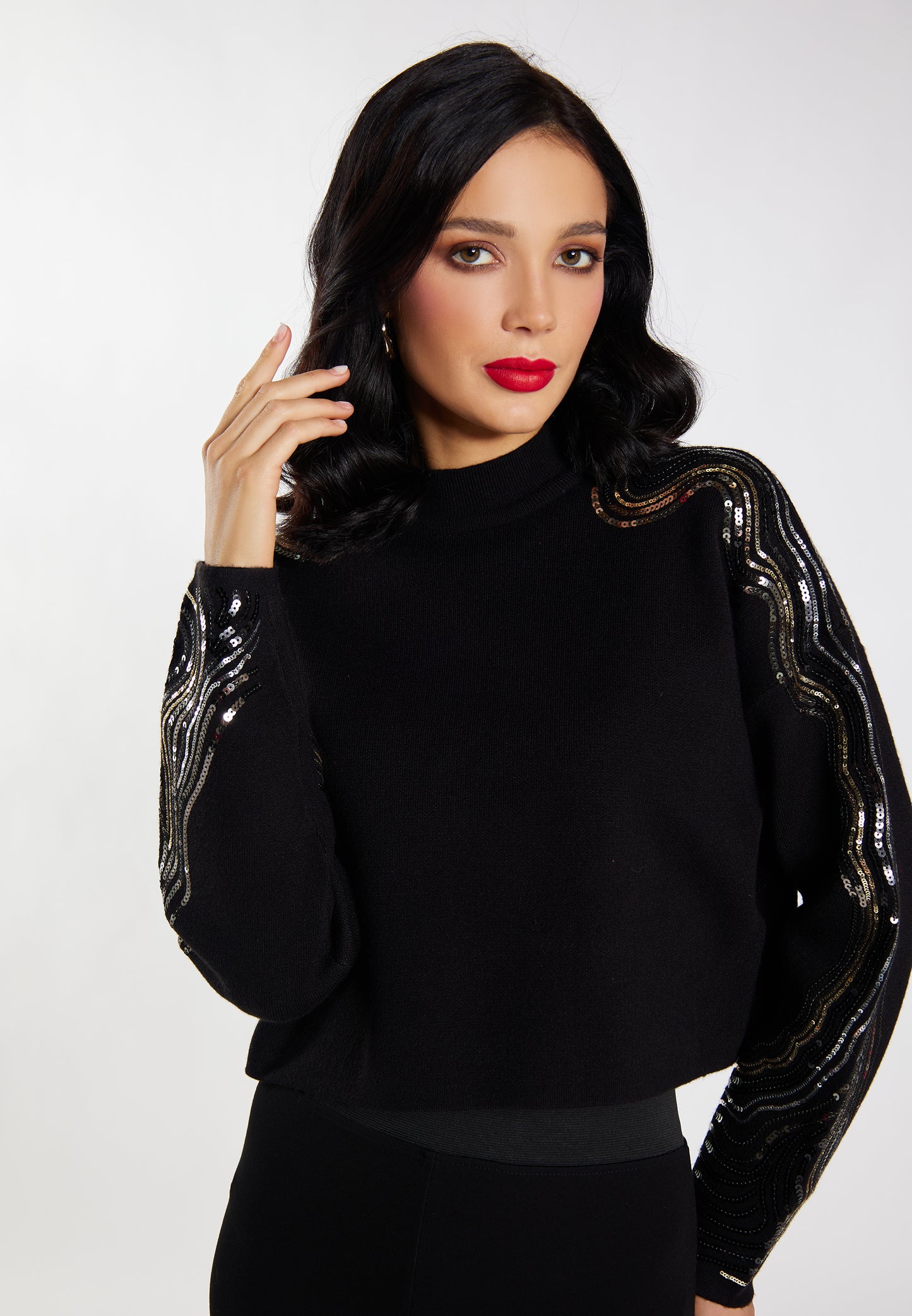 faina women's knitted sweater with sequin