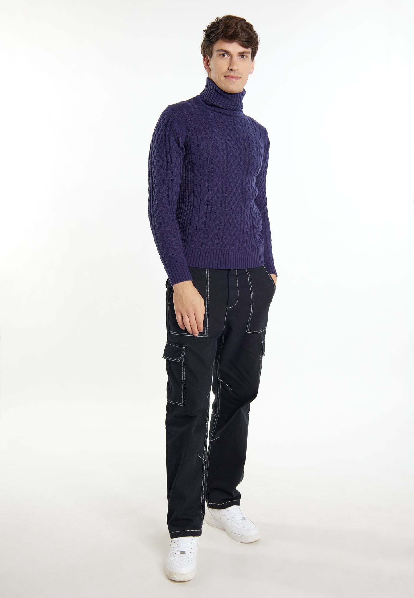 Mo men's cable knit sweater