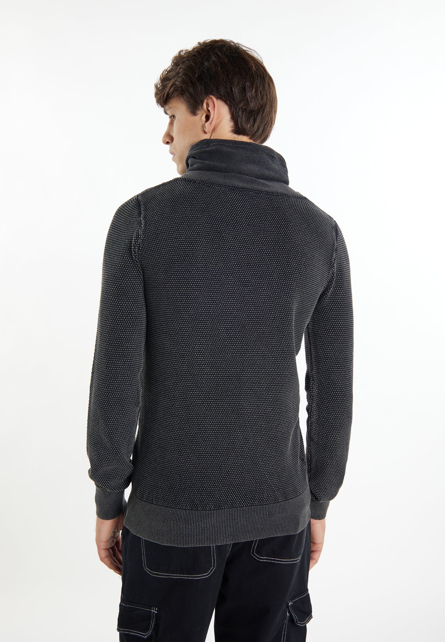 Mo men's knit sweater