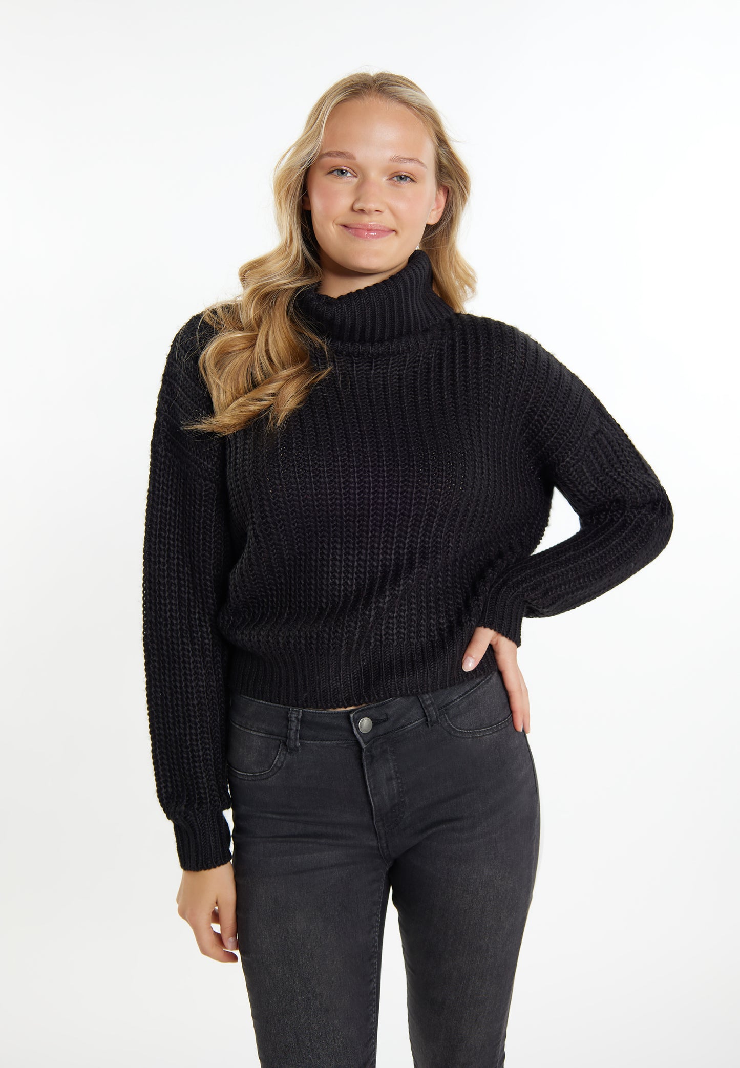 myMo women's knitted sweater