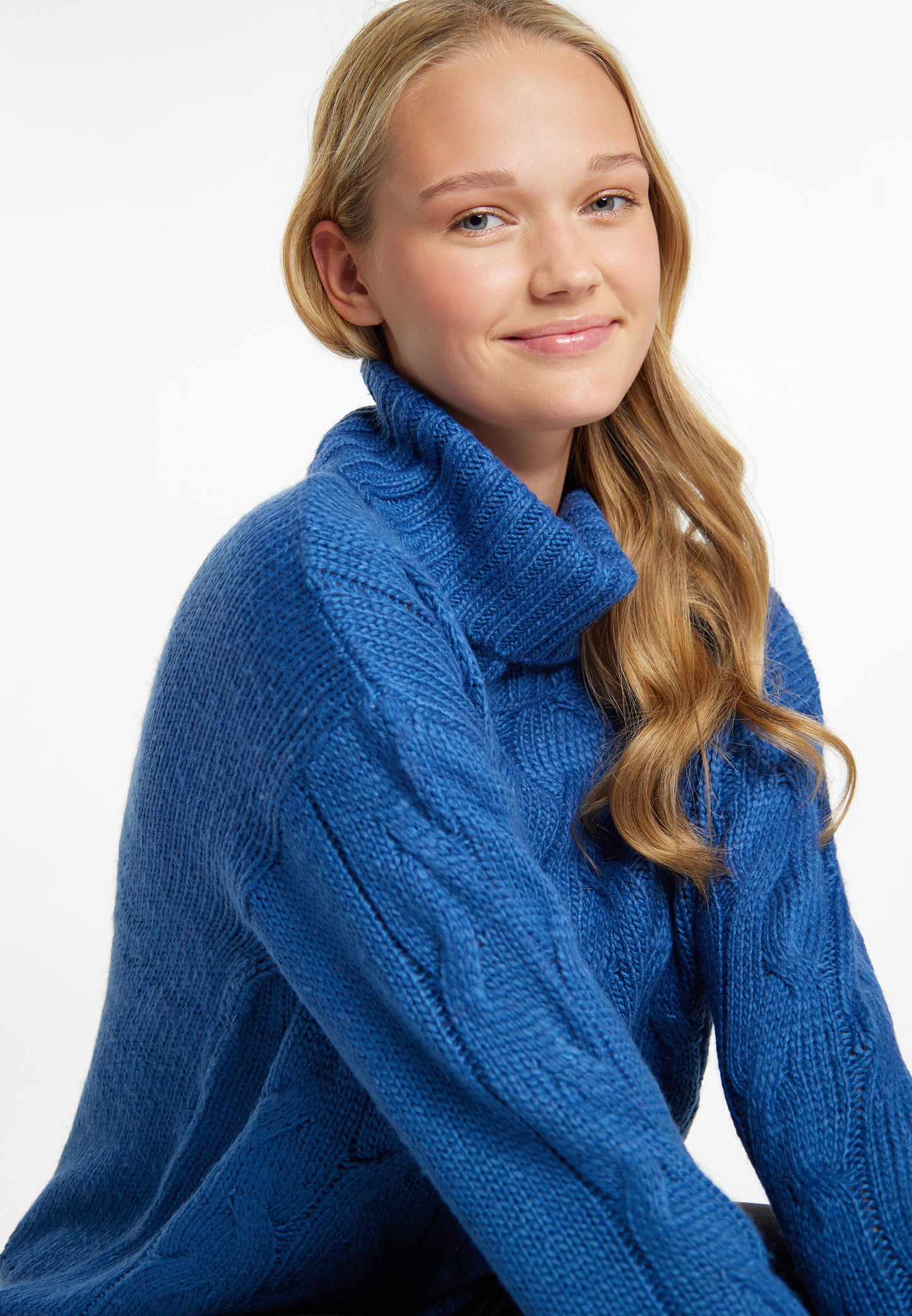 myMo women's knitted sweater