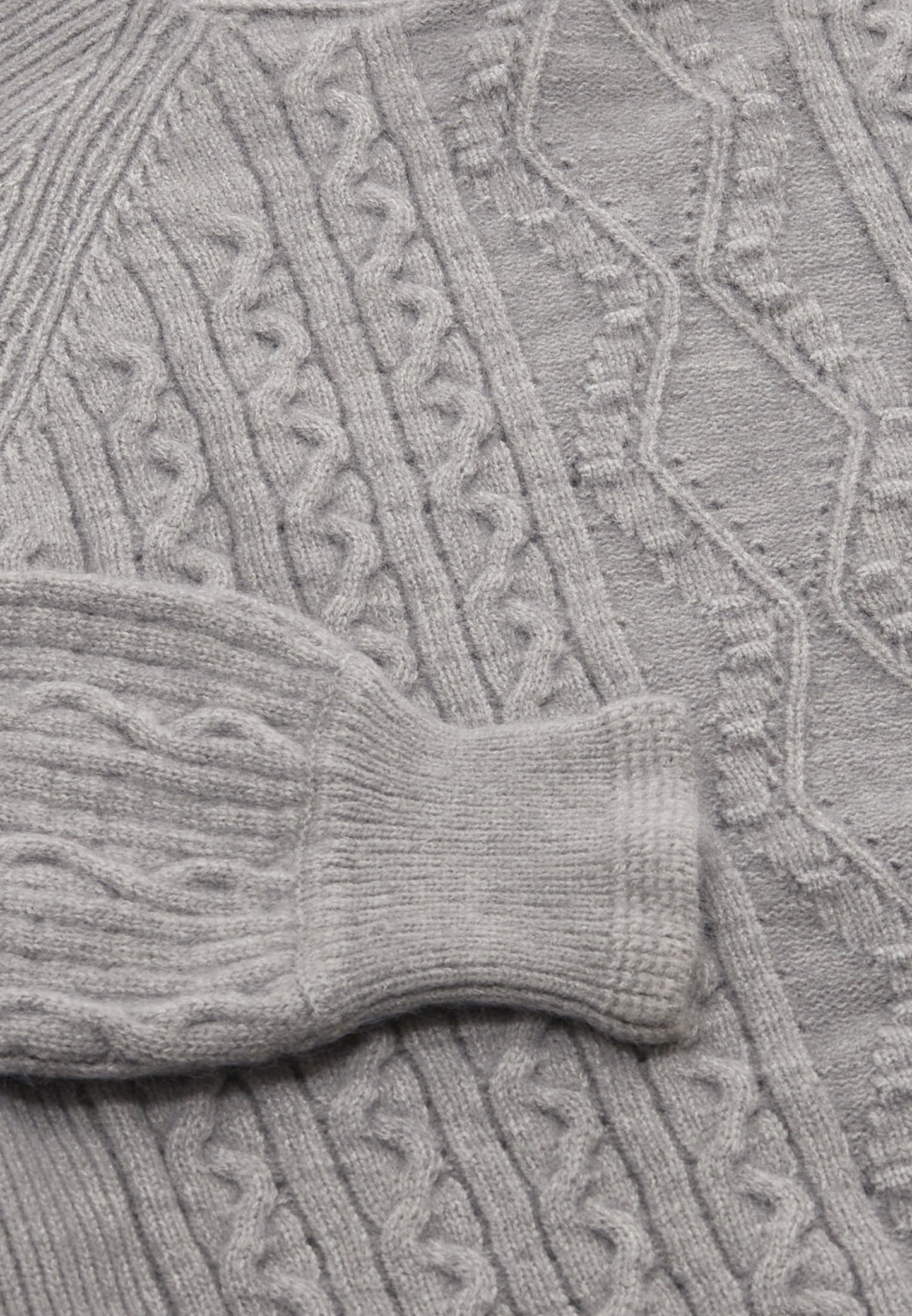 TANUNA women's knitted sweater