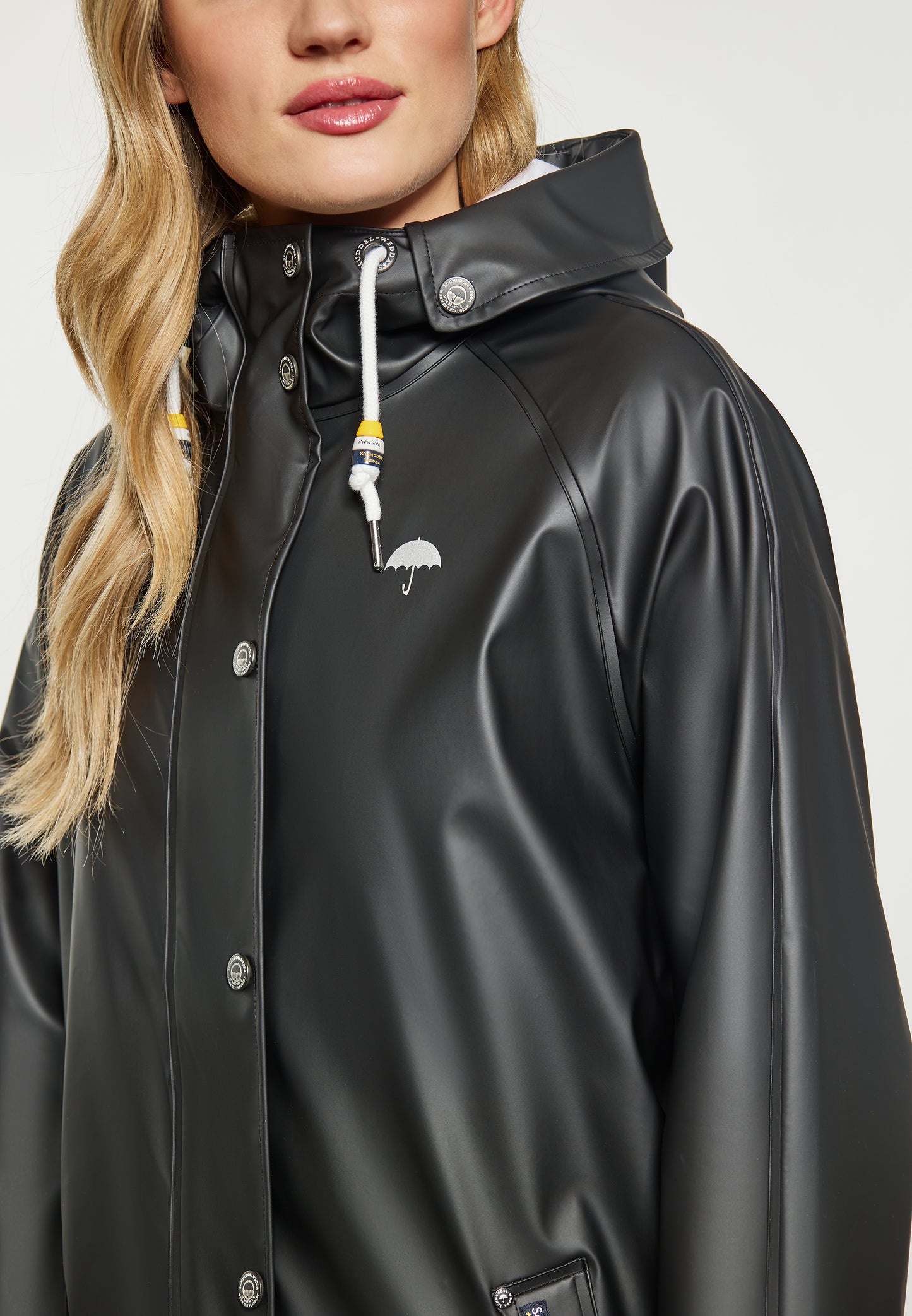 Schmuddelwedda women's rain coat