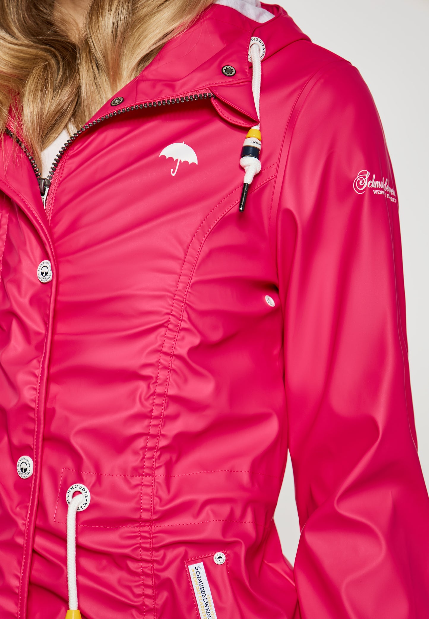Schmuddelwedda women's rain coat