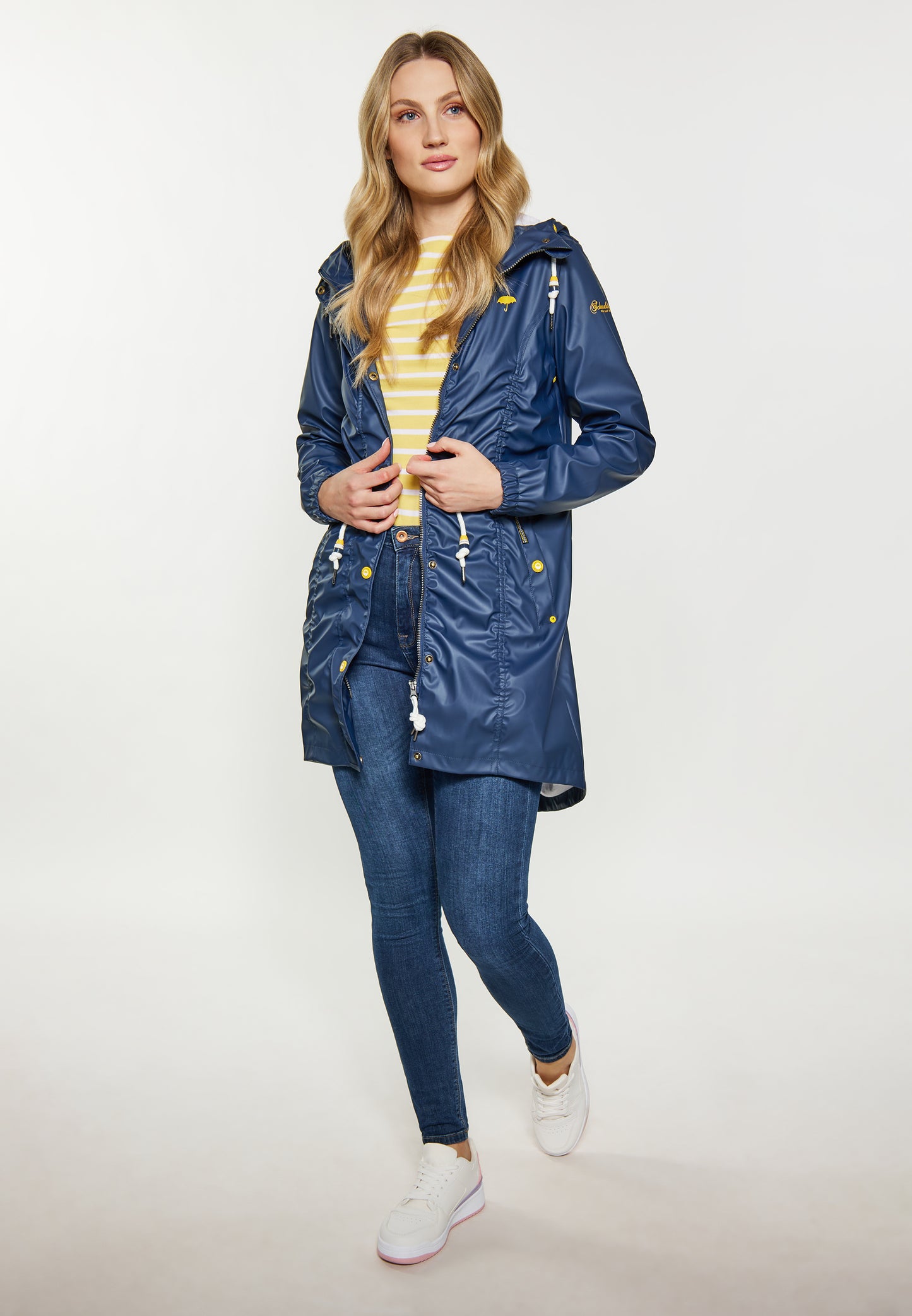 Schmuddelwedda women's rain coat
