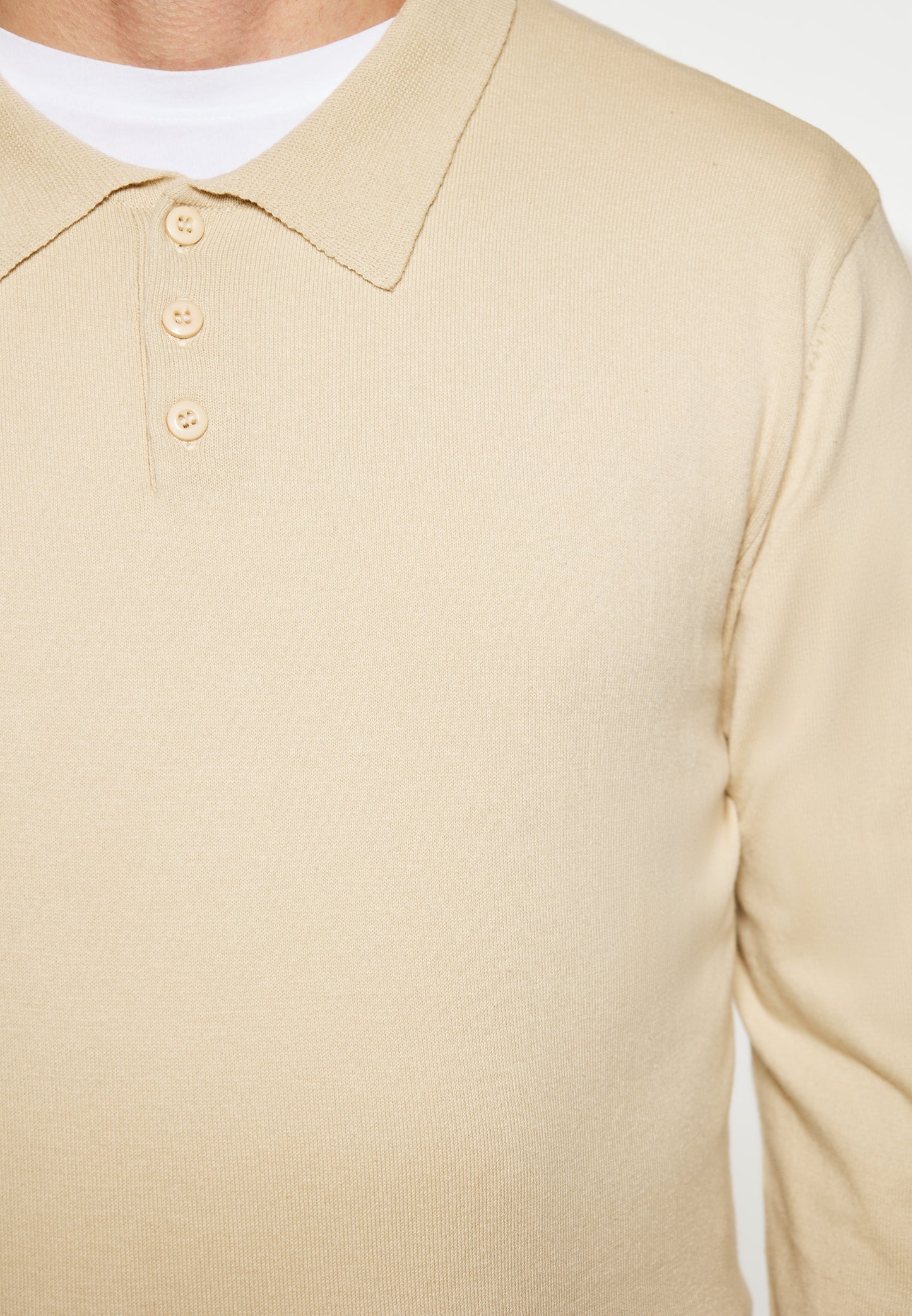 Mo men's sweater