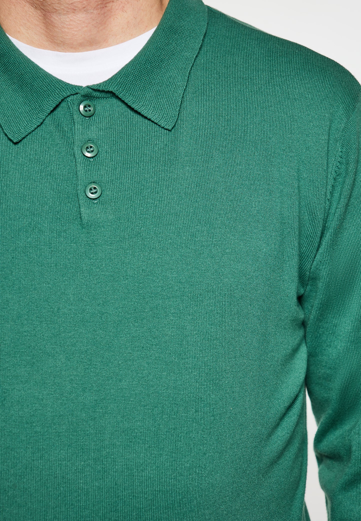 Mo men's sweater