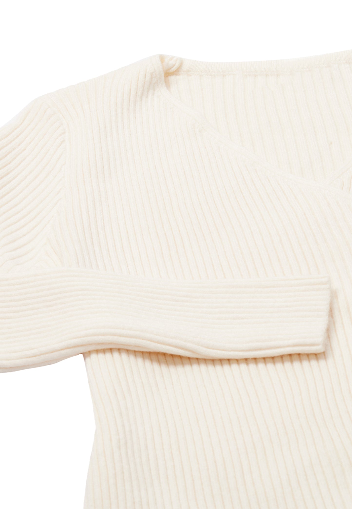 NAEMI women's knitted sweater