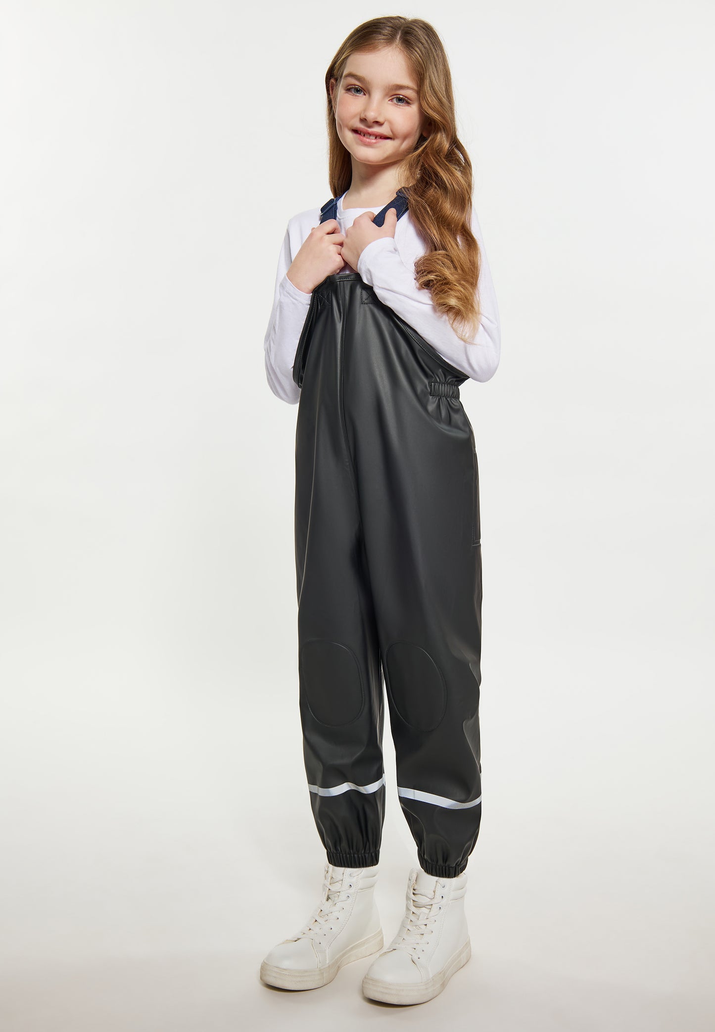 Schmuddelwedda girl's rain pants made from recycled material