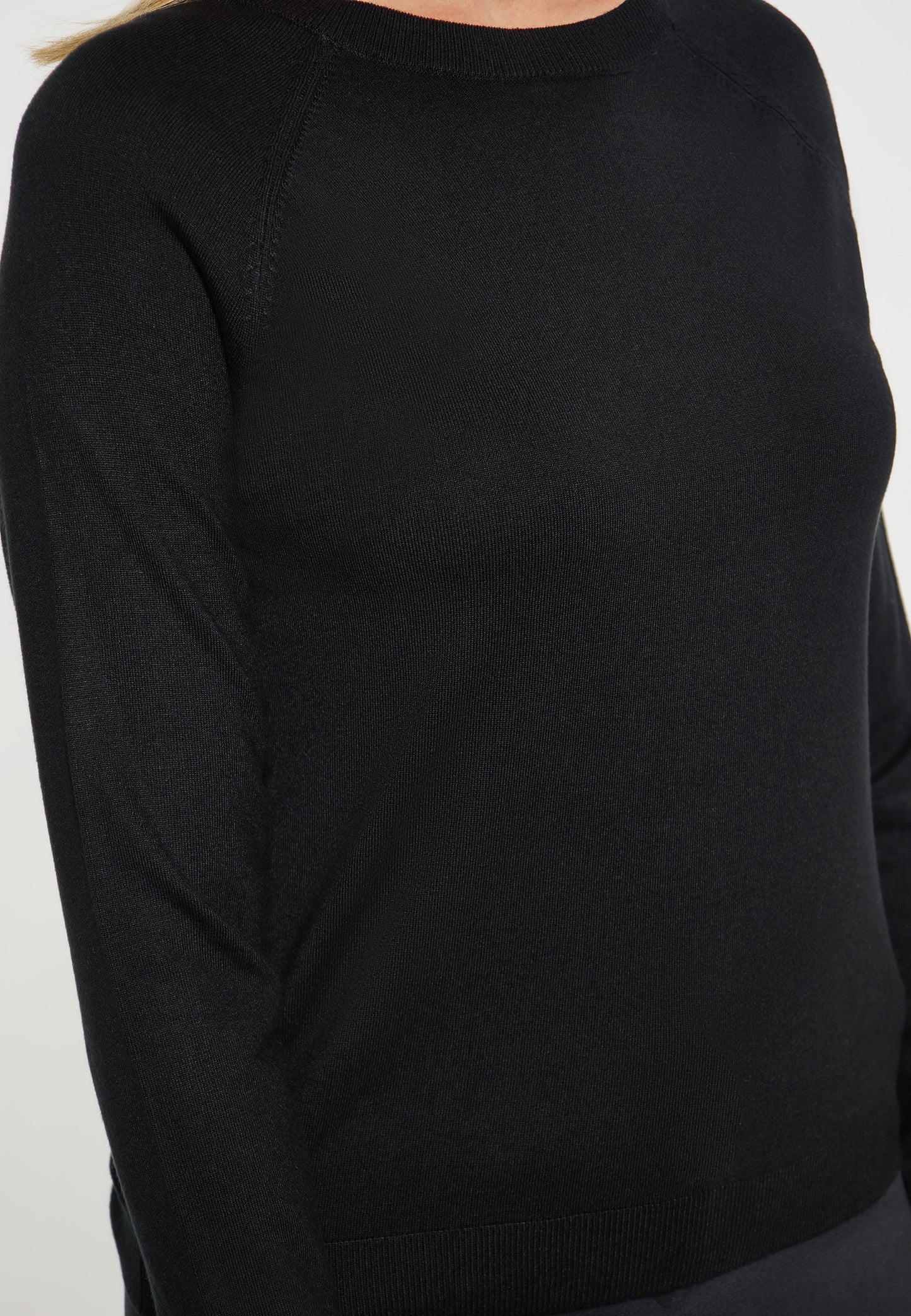 RISA women's sweater