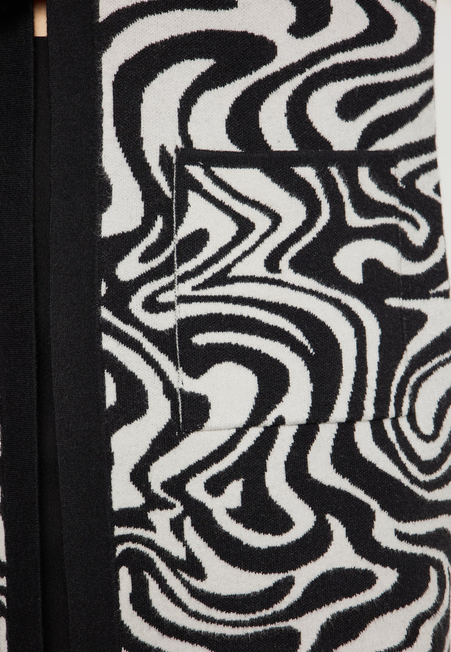 SWIRLY women's cardigan