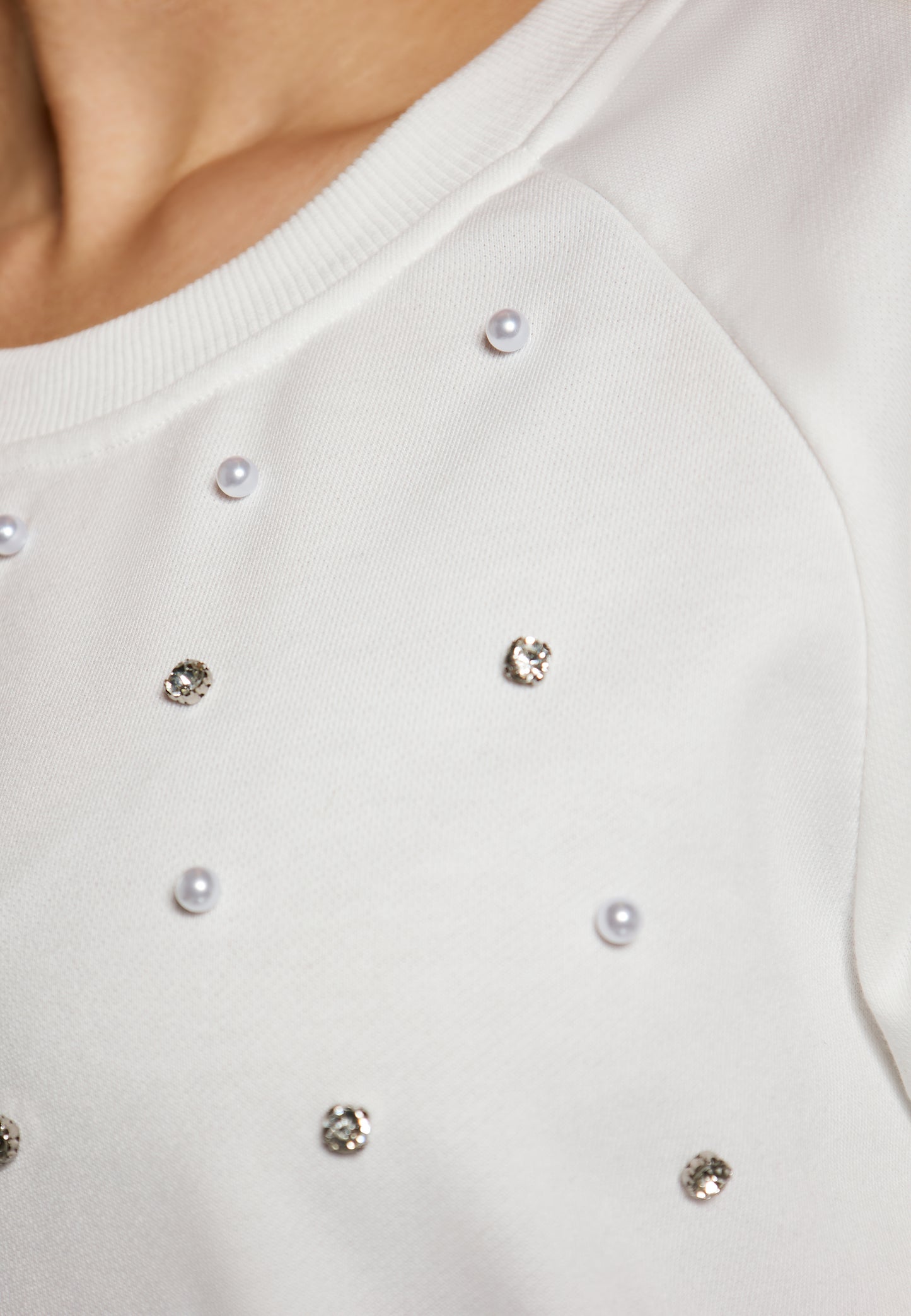 faina women's sweatshirt