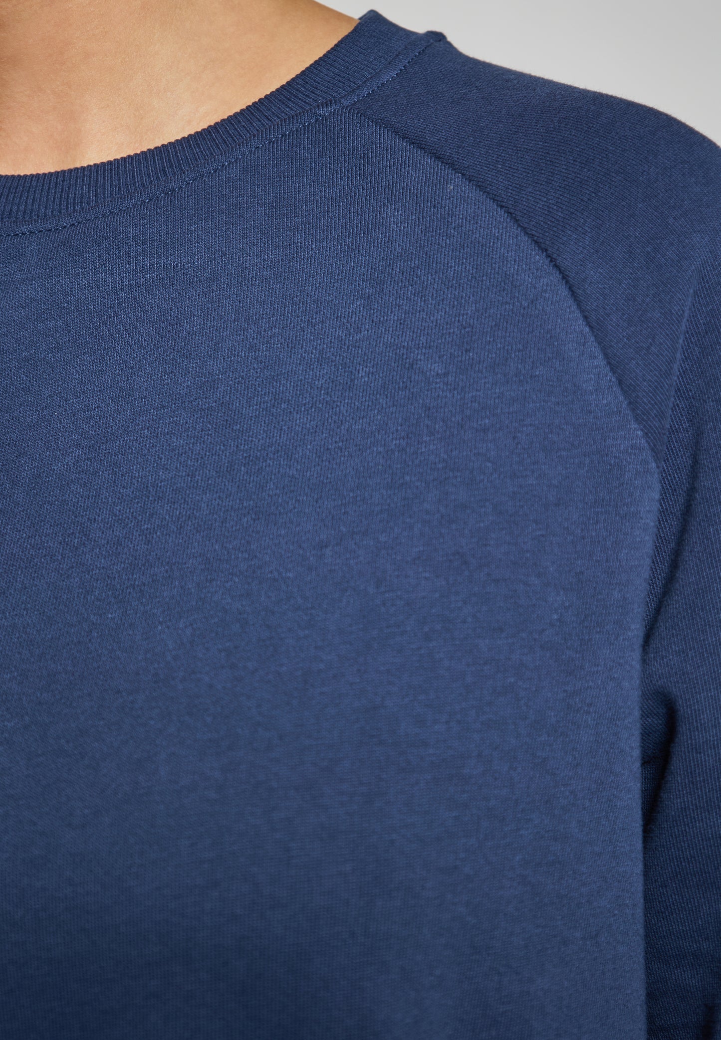 usha BLUE LABEL women's sweatshirt