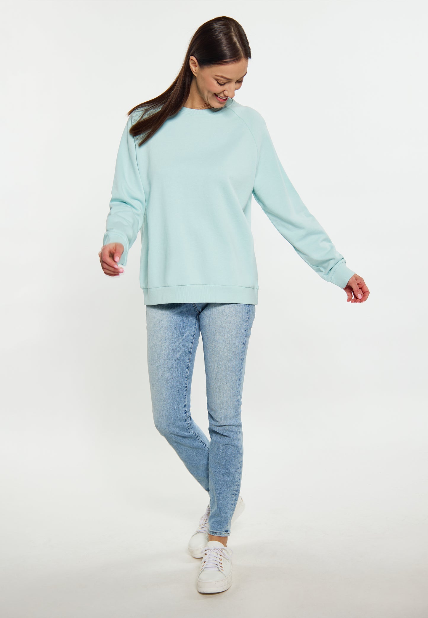 usha BLUE LABEL women's sweatshirt