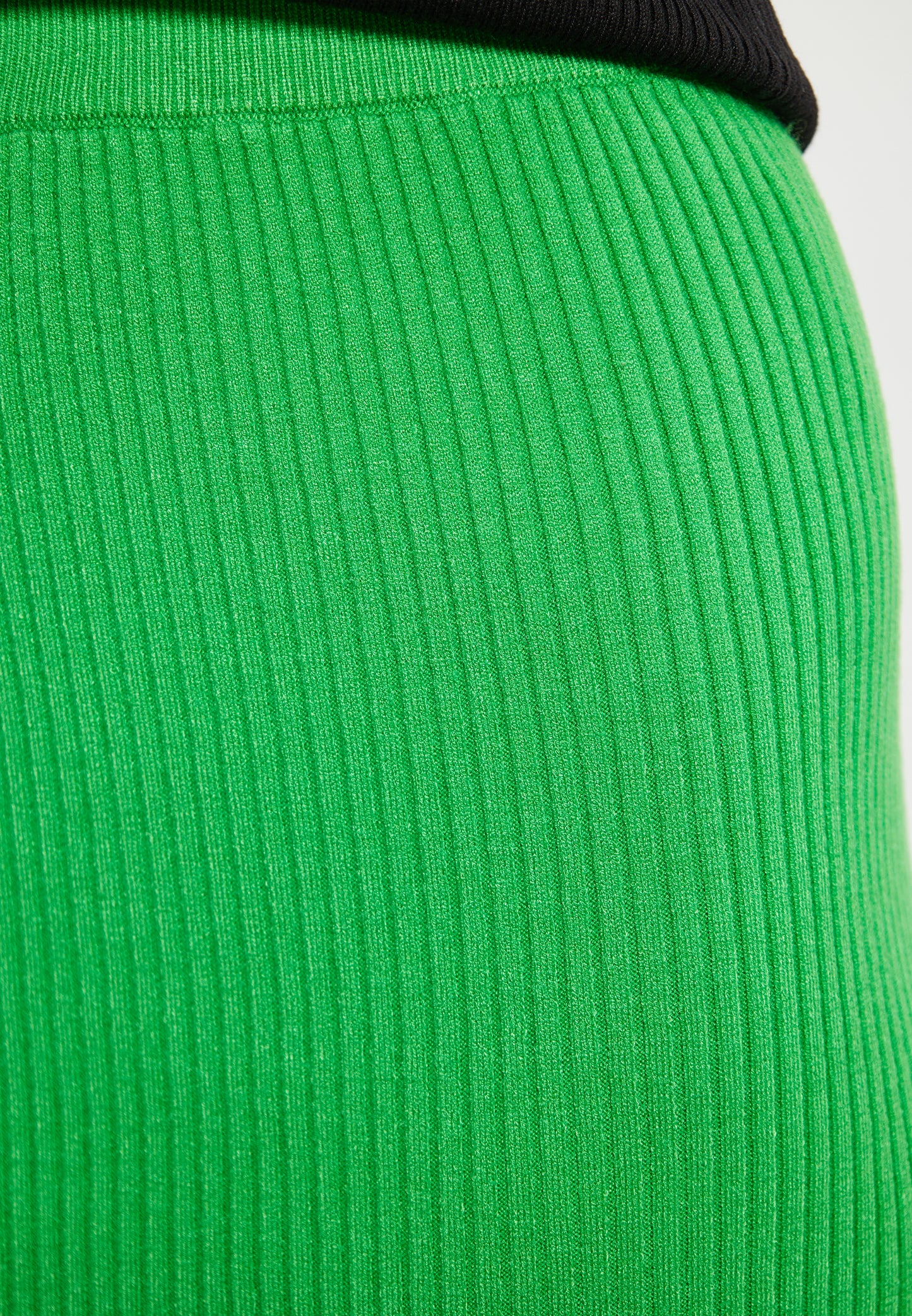 SWIRLY women's skirt