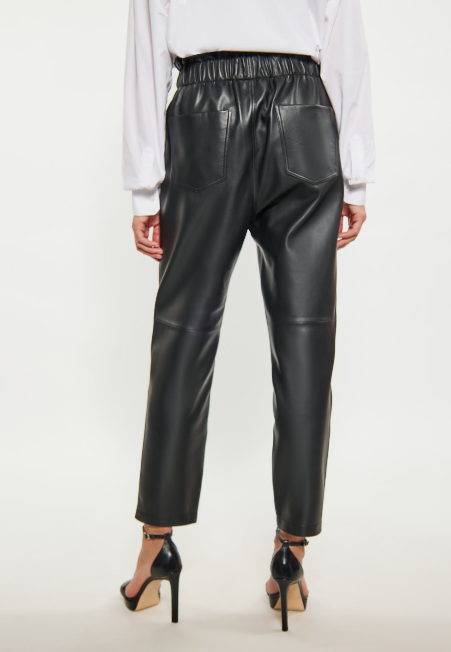 faina women's pants