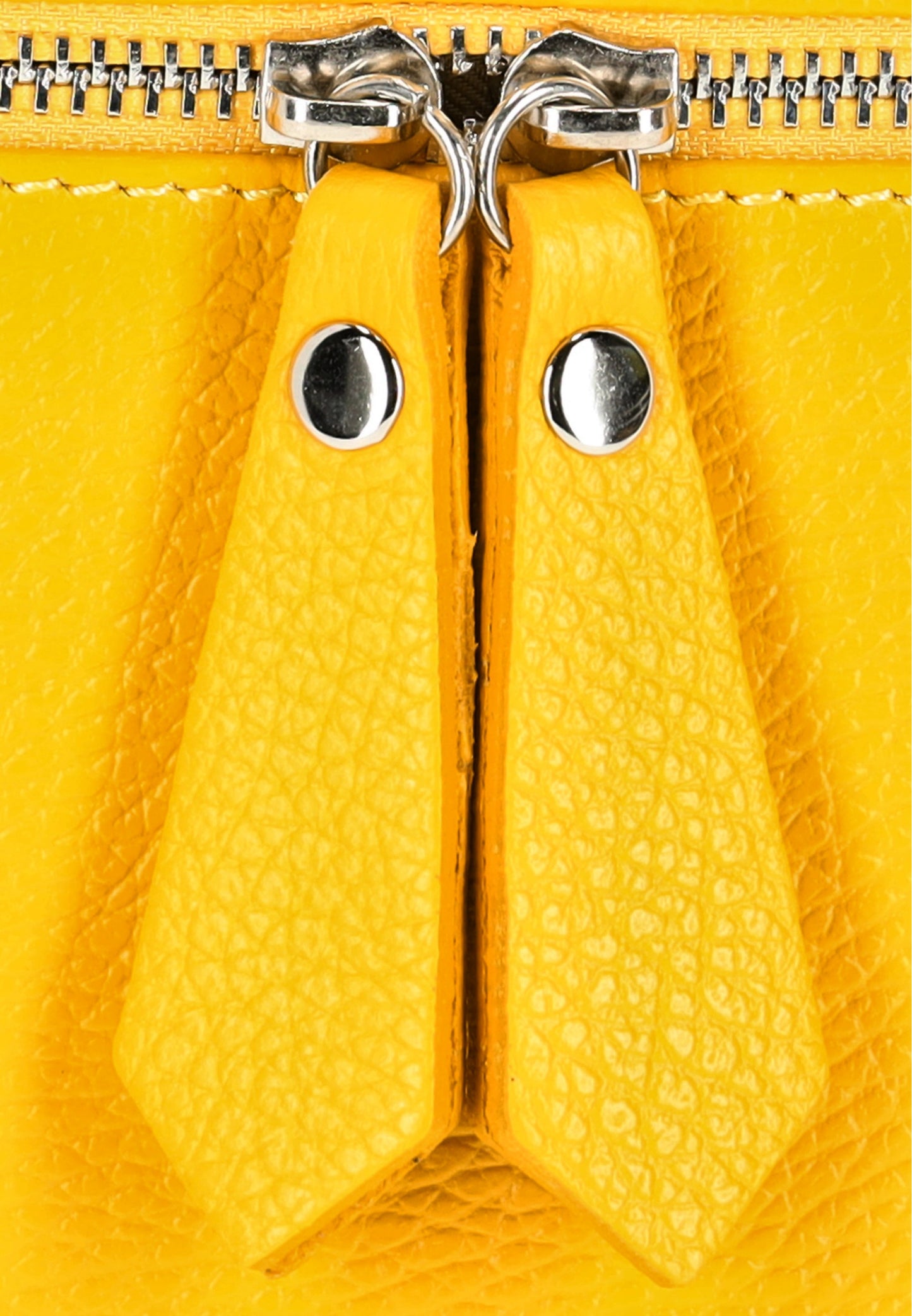 faina women's shoulder bag