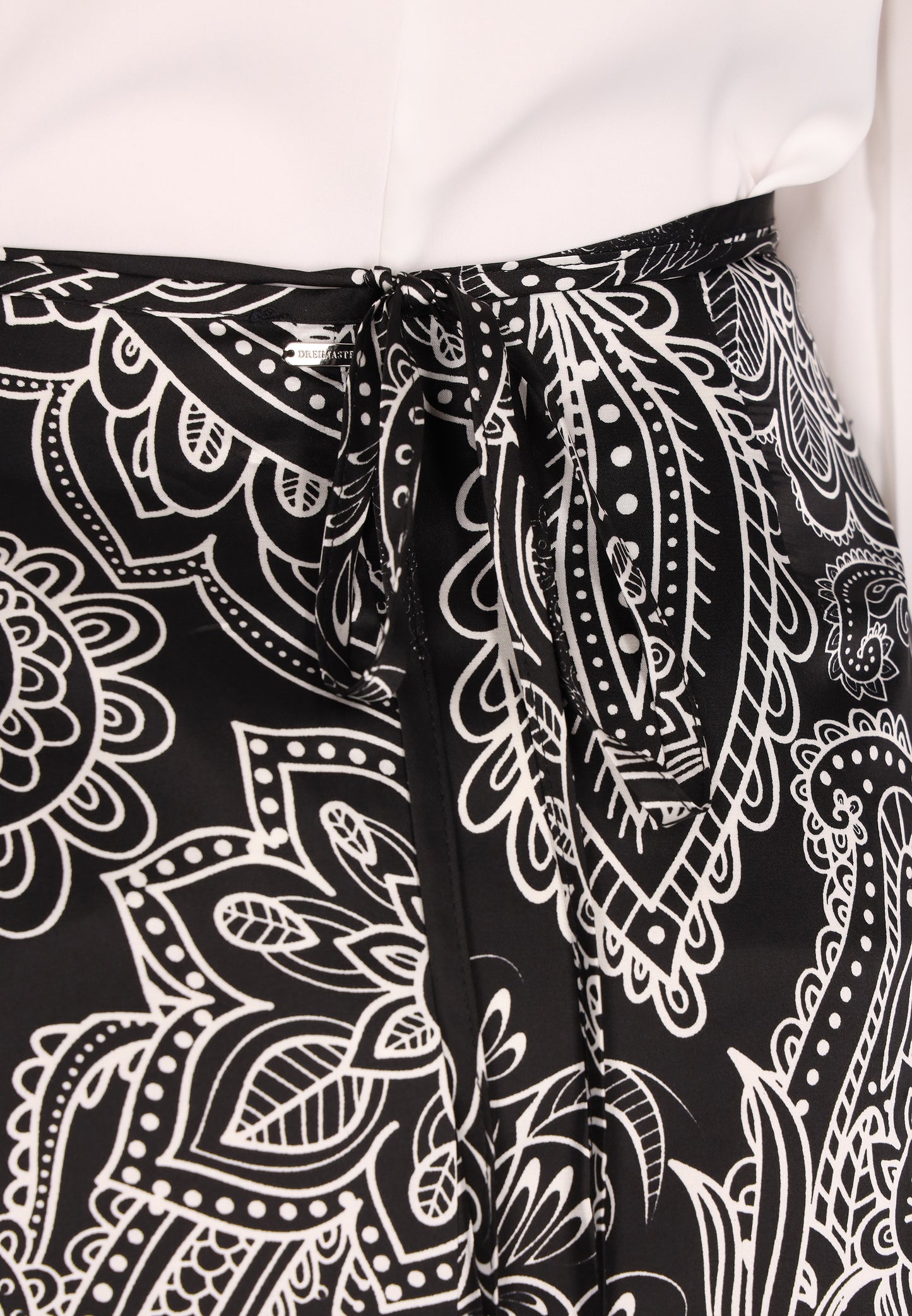 DreiMaster Klassik women's skirt
