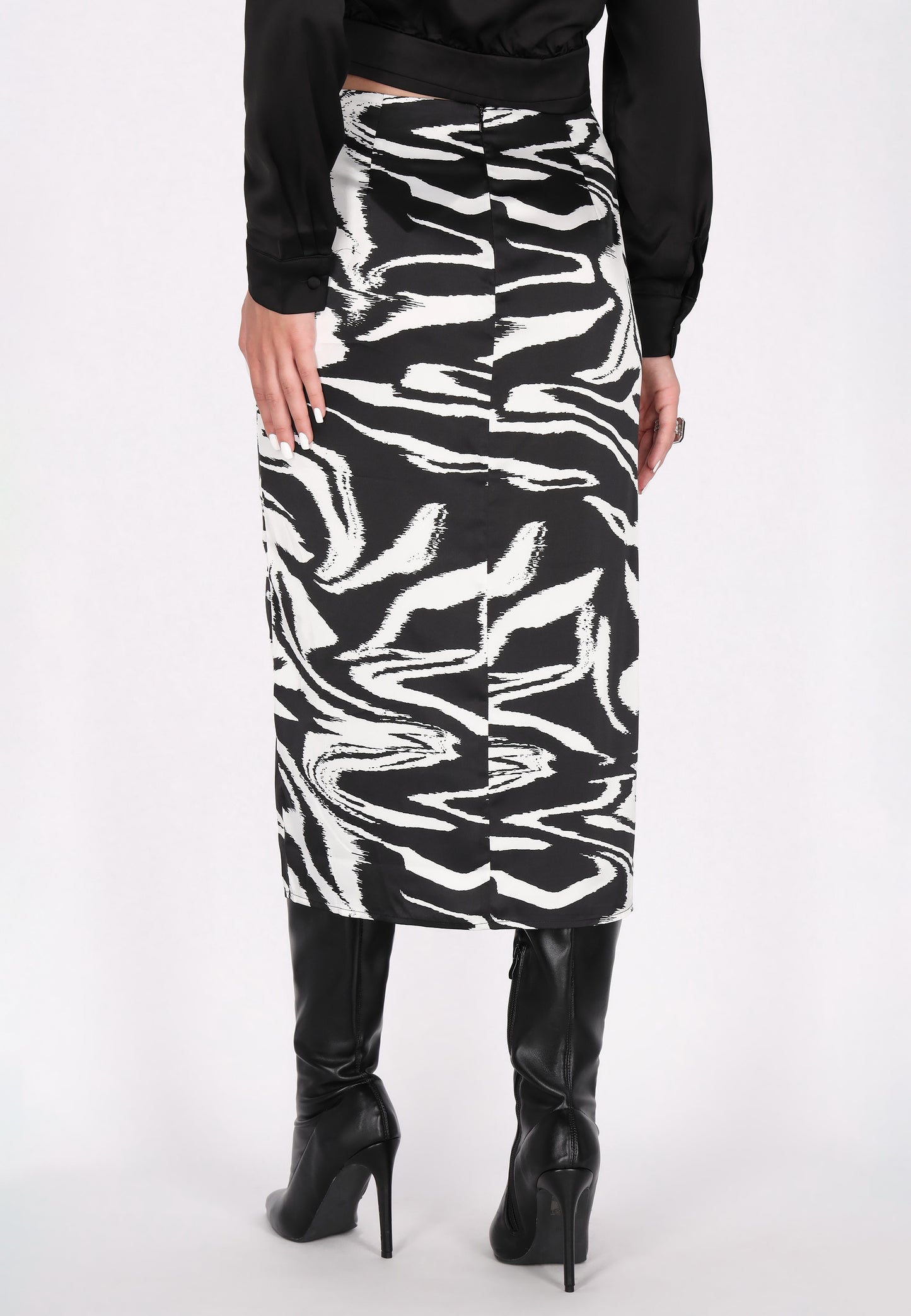 faina women's skirt