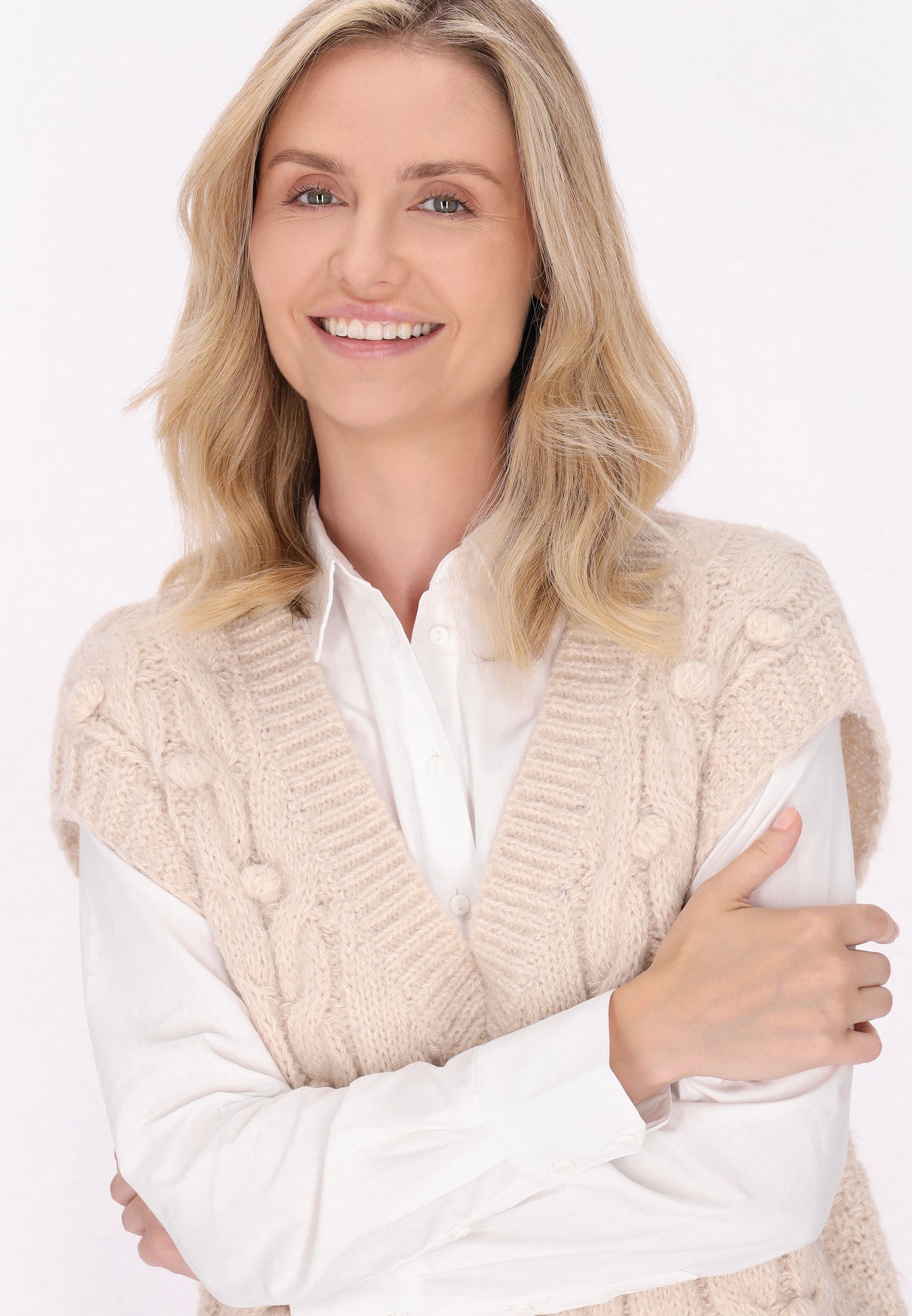 usha WHITE LABEL women's sweater vest