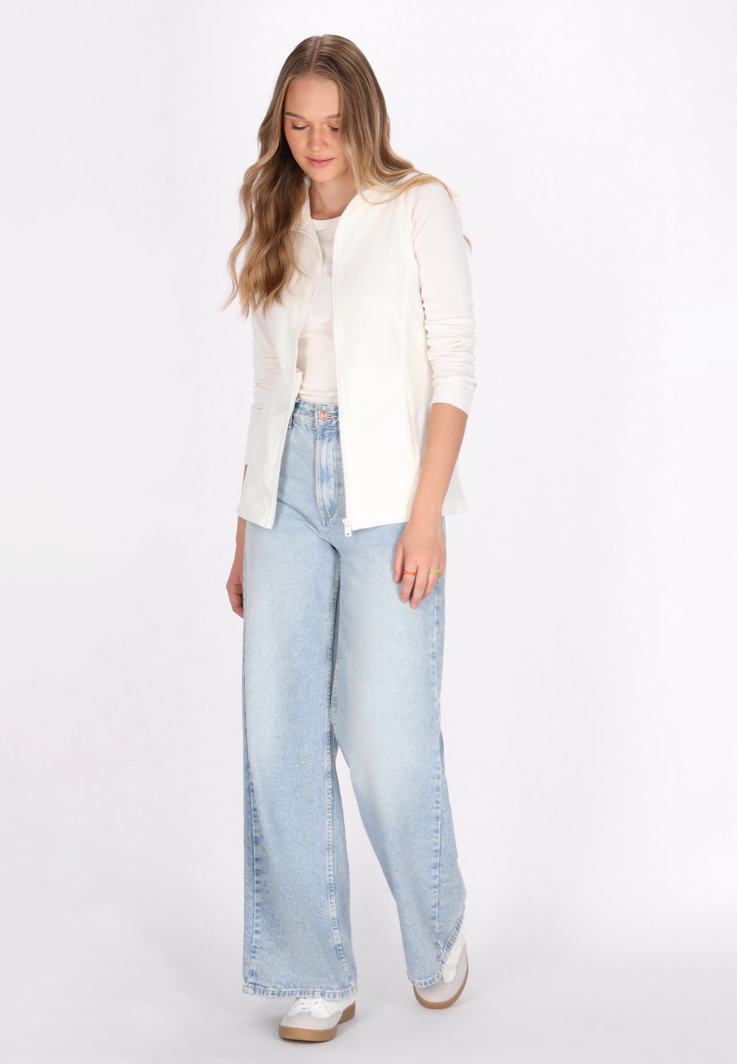 myMo women's vest