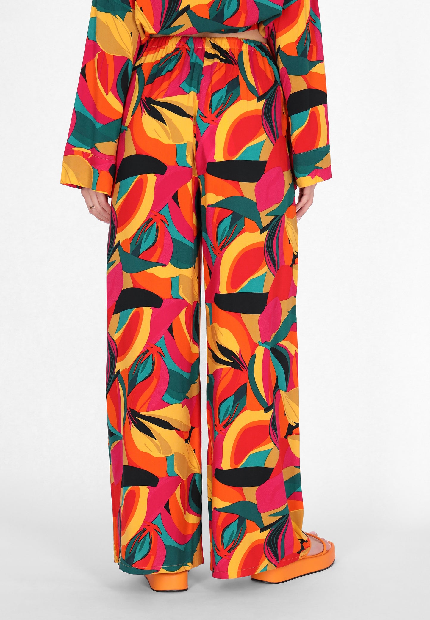 IZIA women's pants