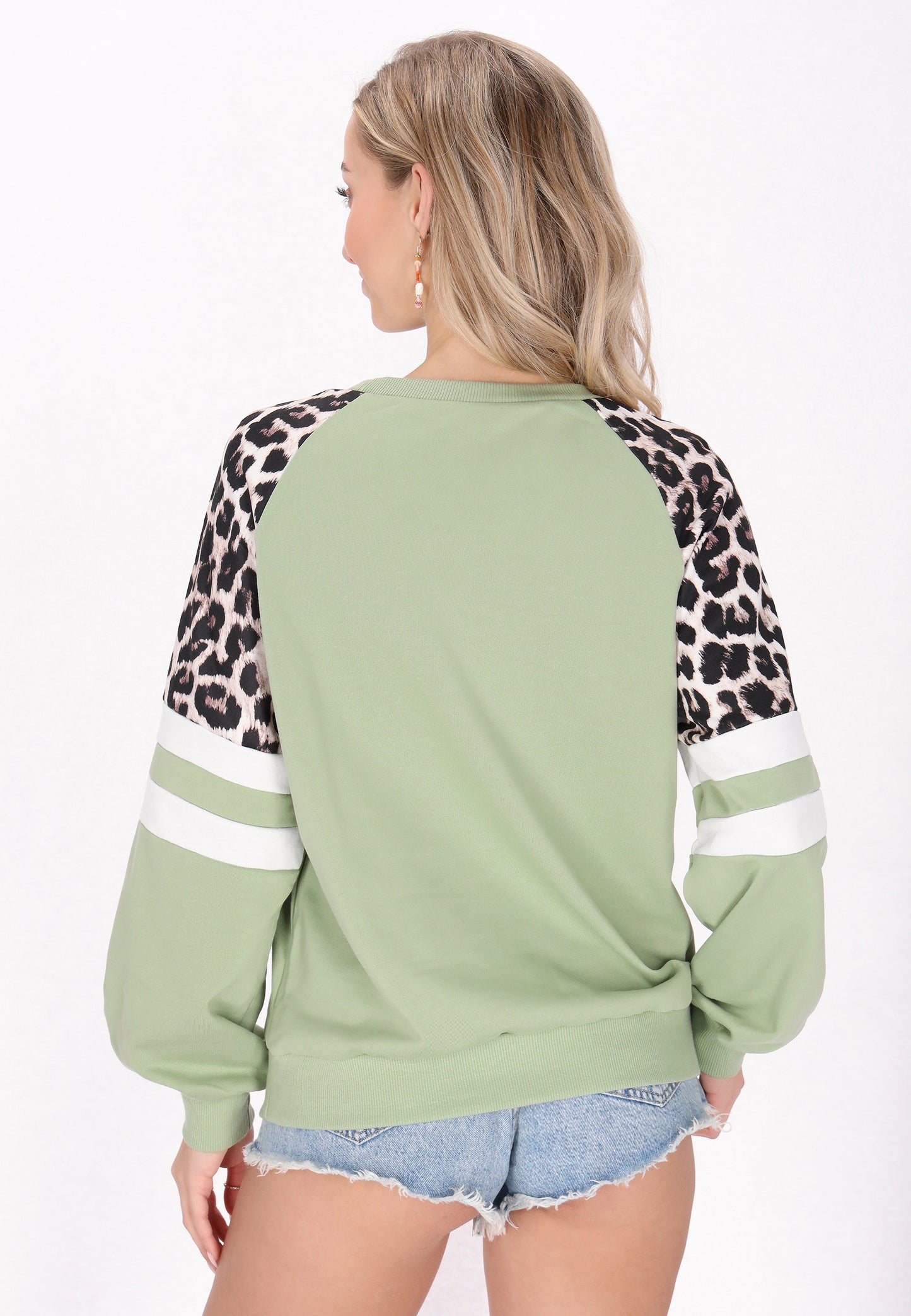 IZIA women's sweatshirt