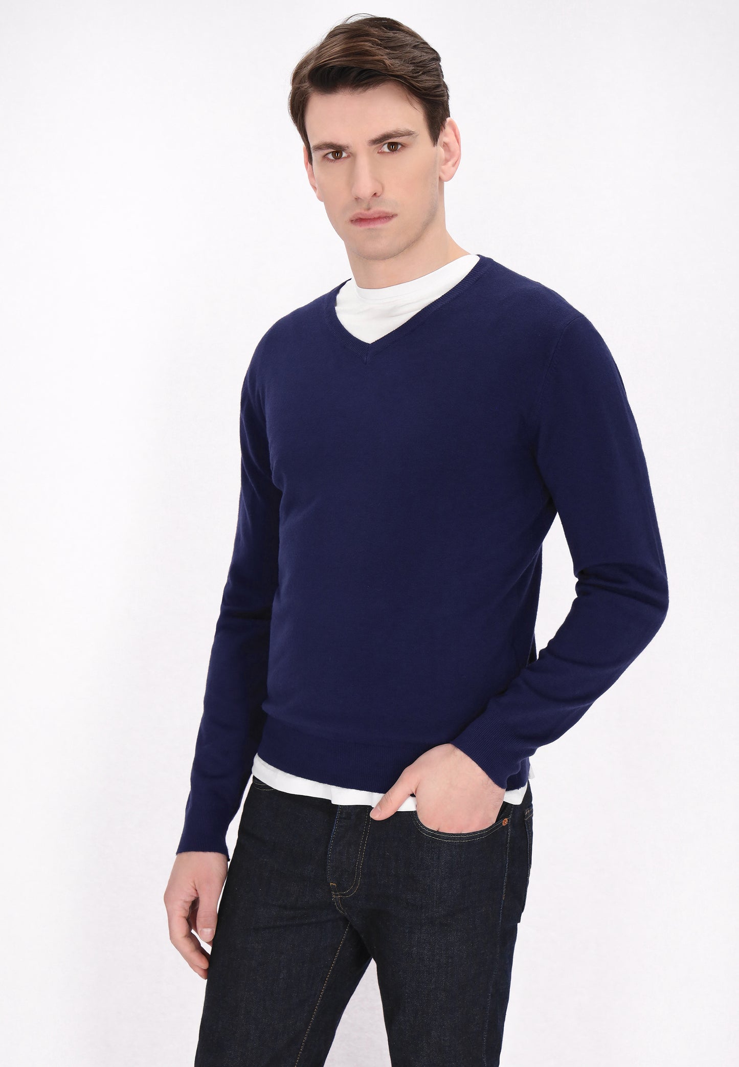 Mo men's sweater