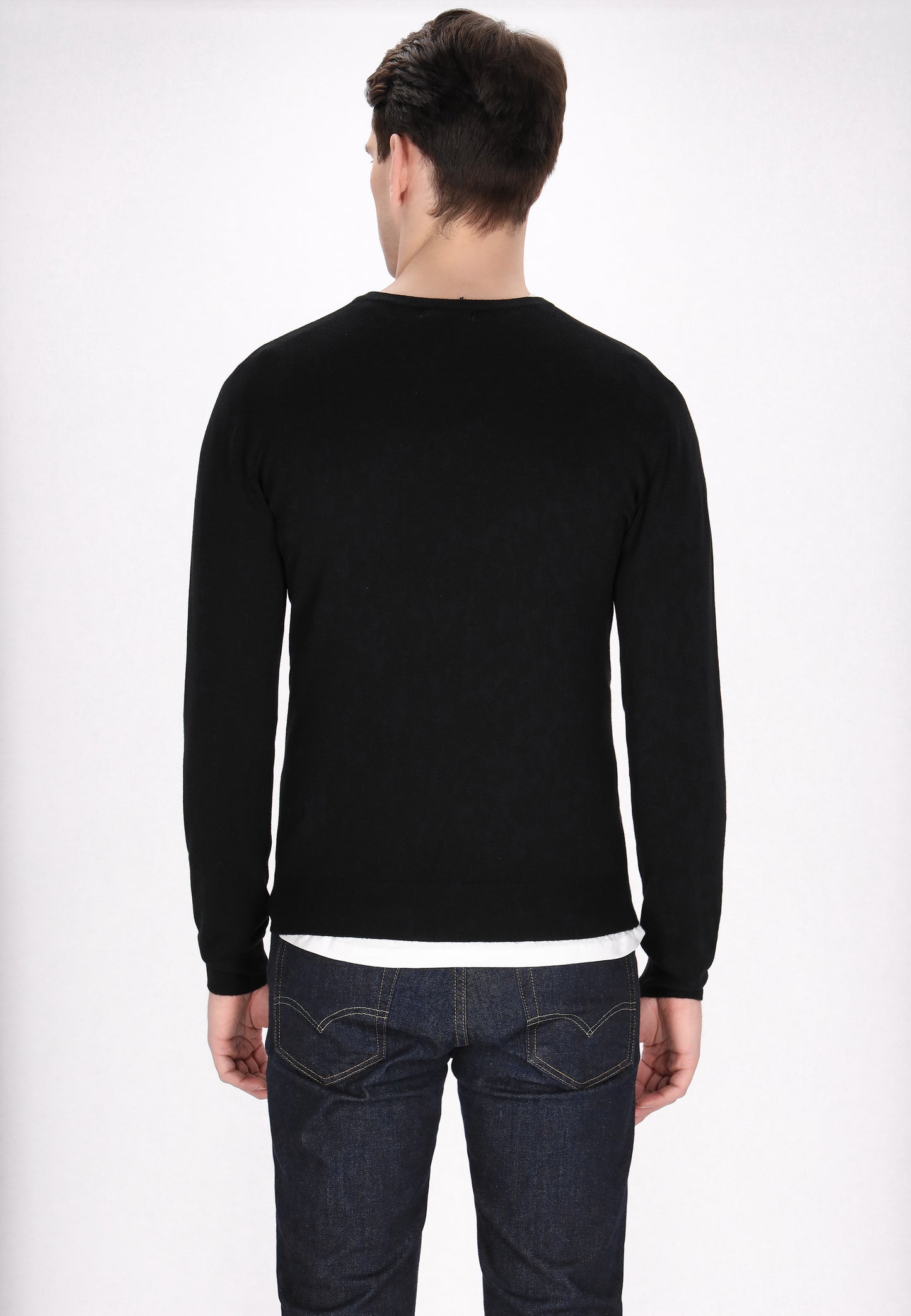 Mo men's sweater
