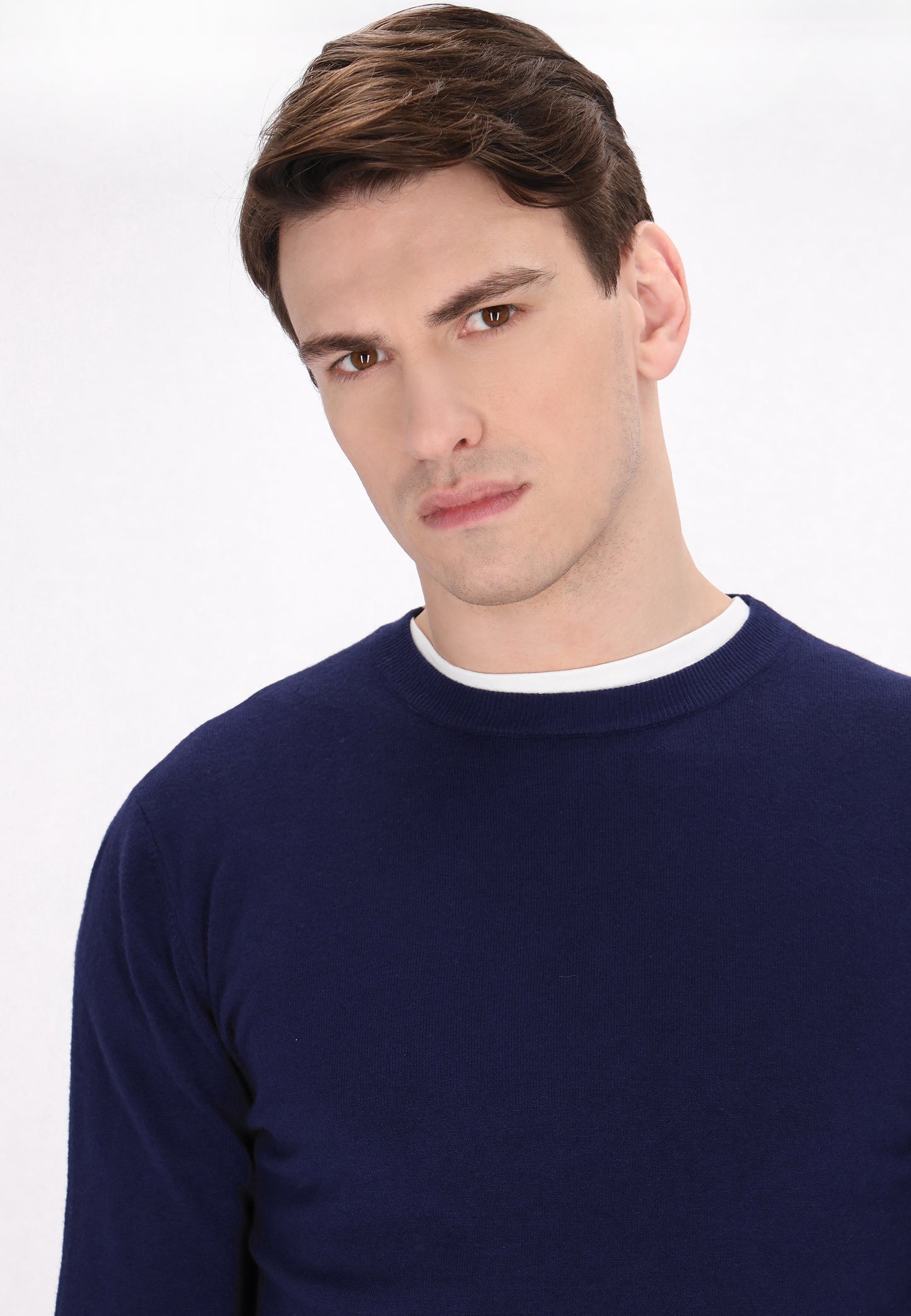 Mo men's sweater