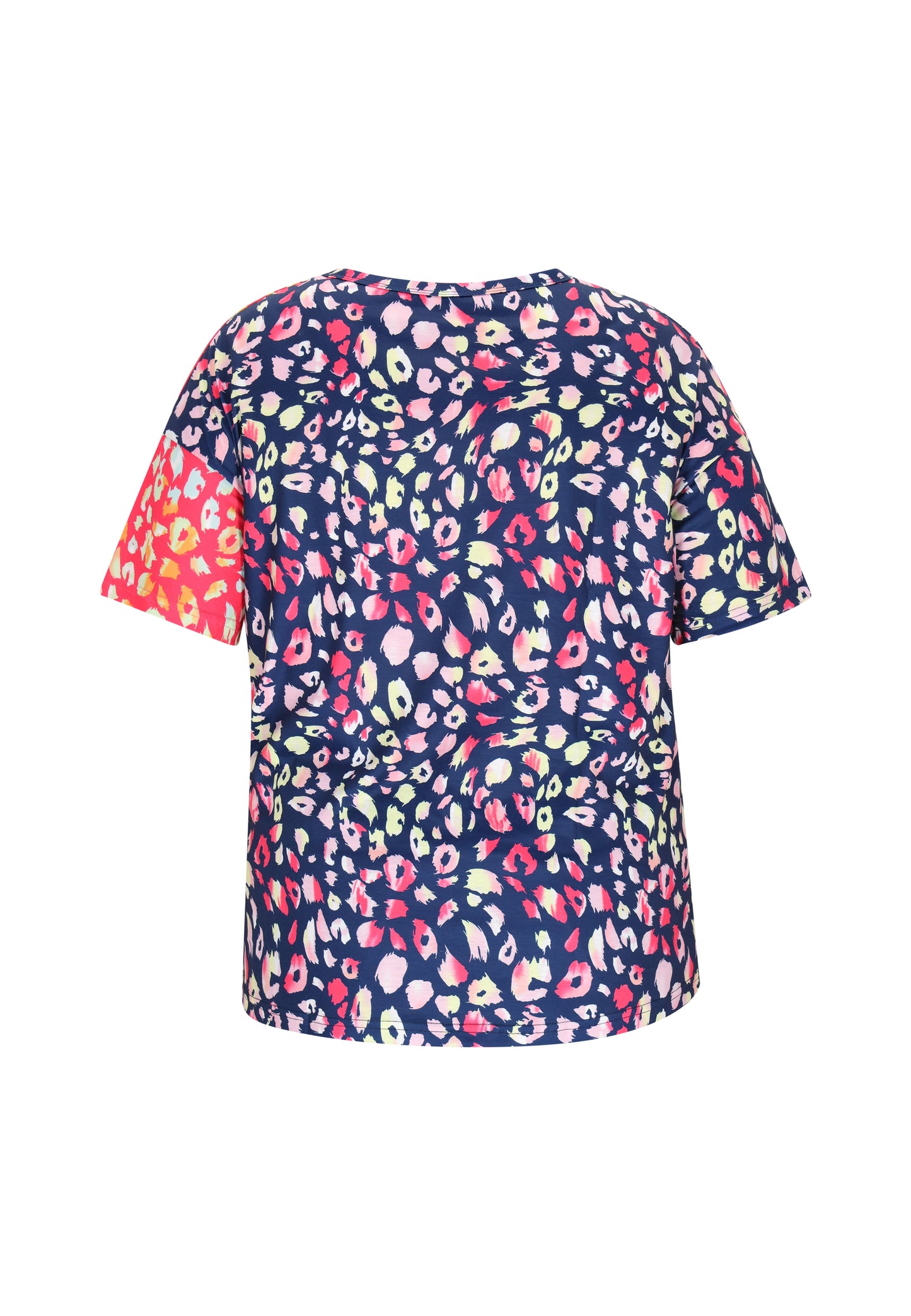 blonda women's plus size T-Shirt