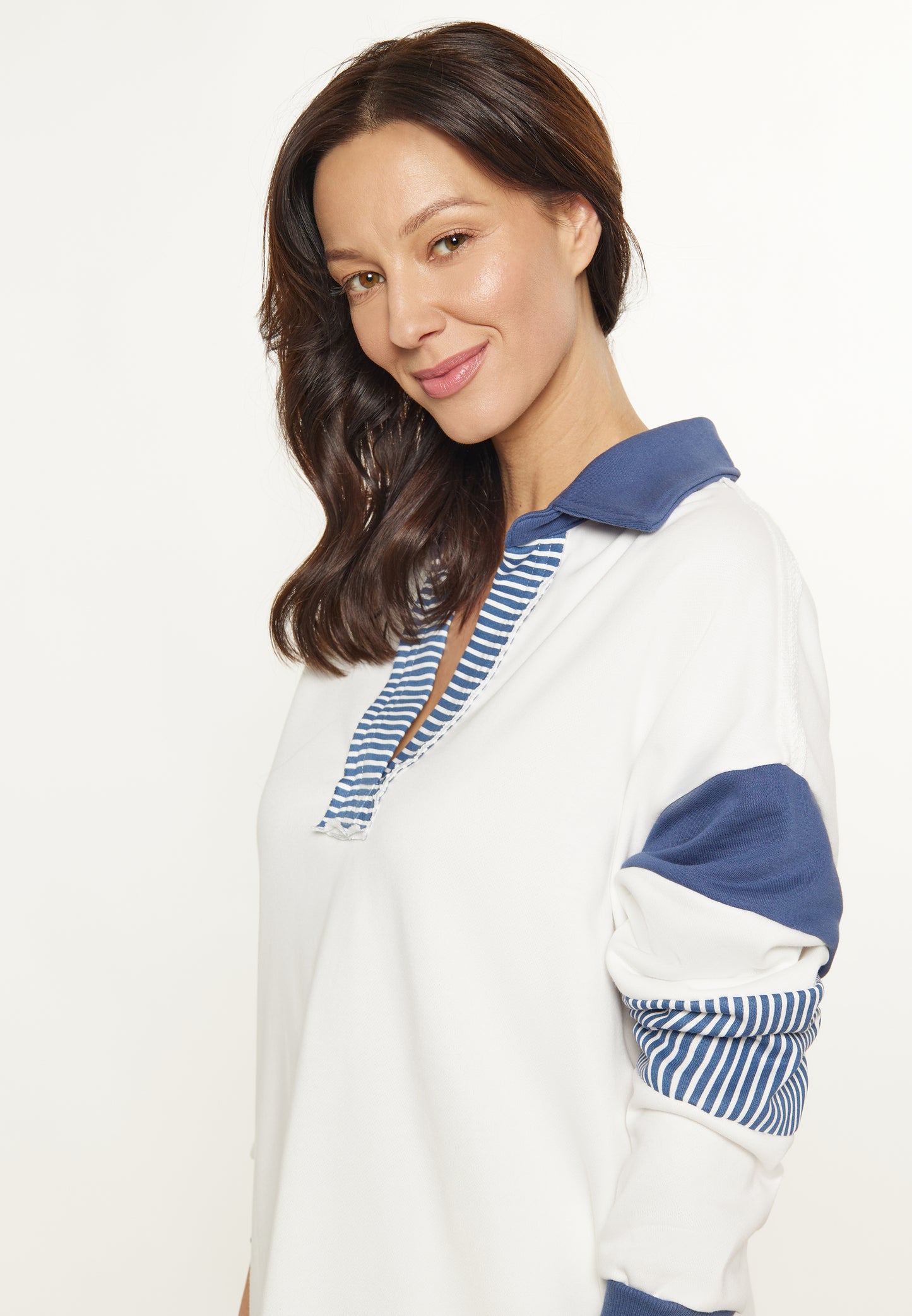 usha BLUE LABEL women's sweatshirt