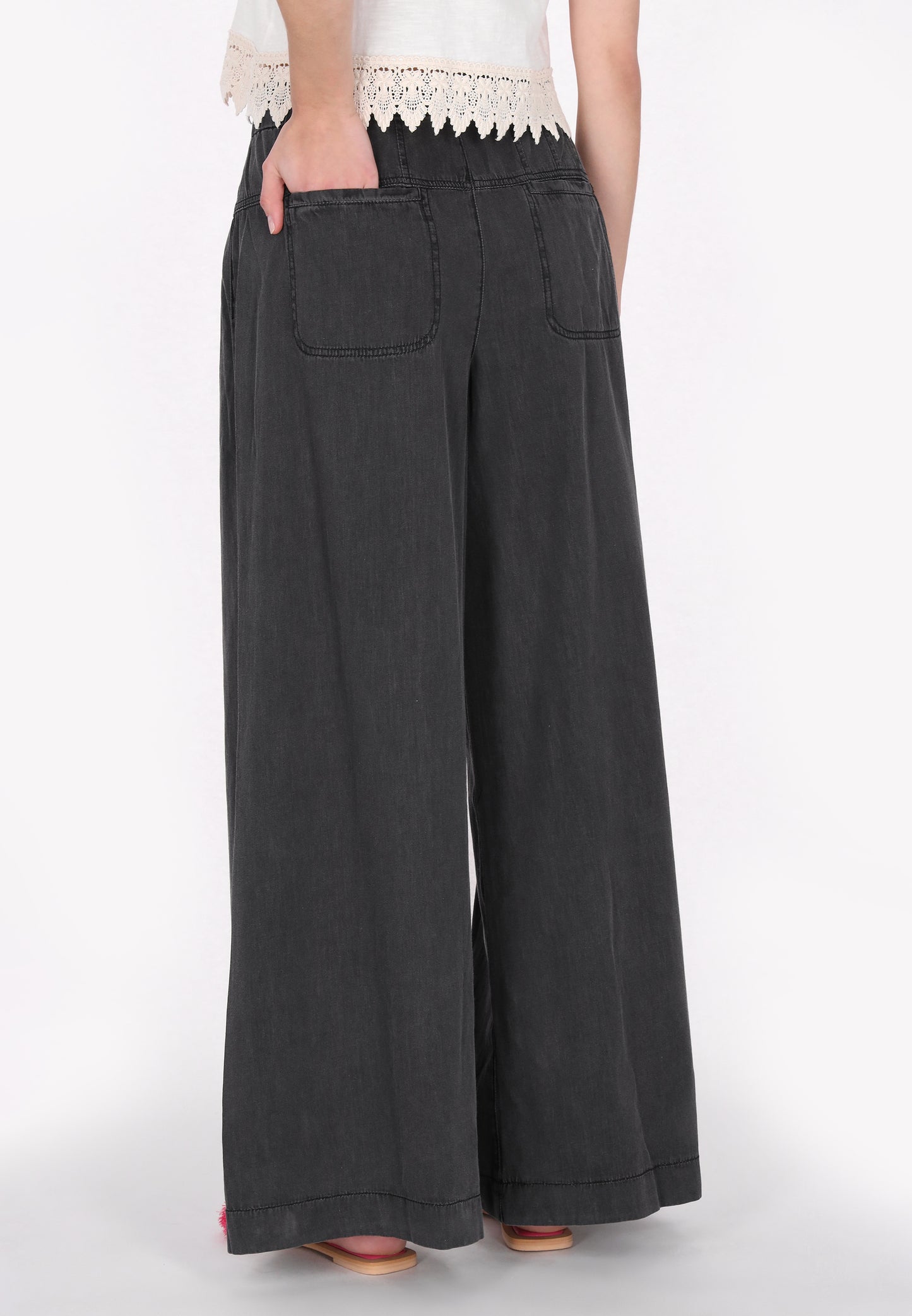 IZIA damskie jeansy