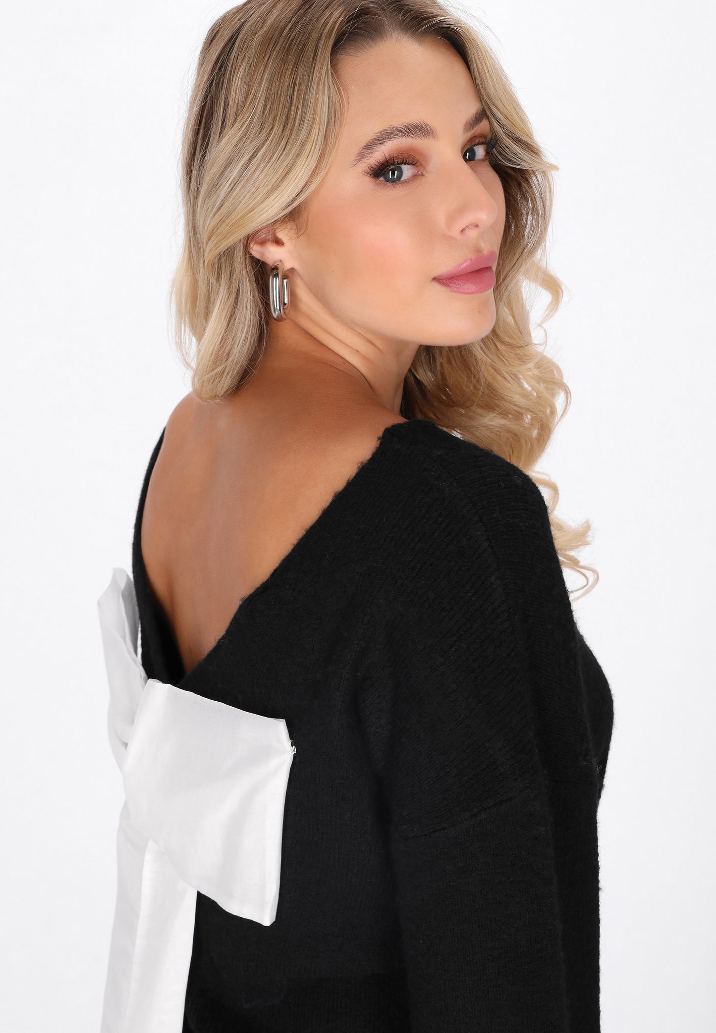 faina Women's Sweater