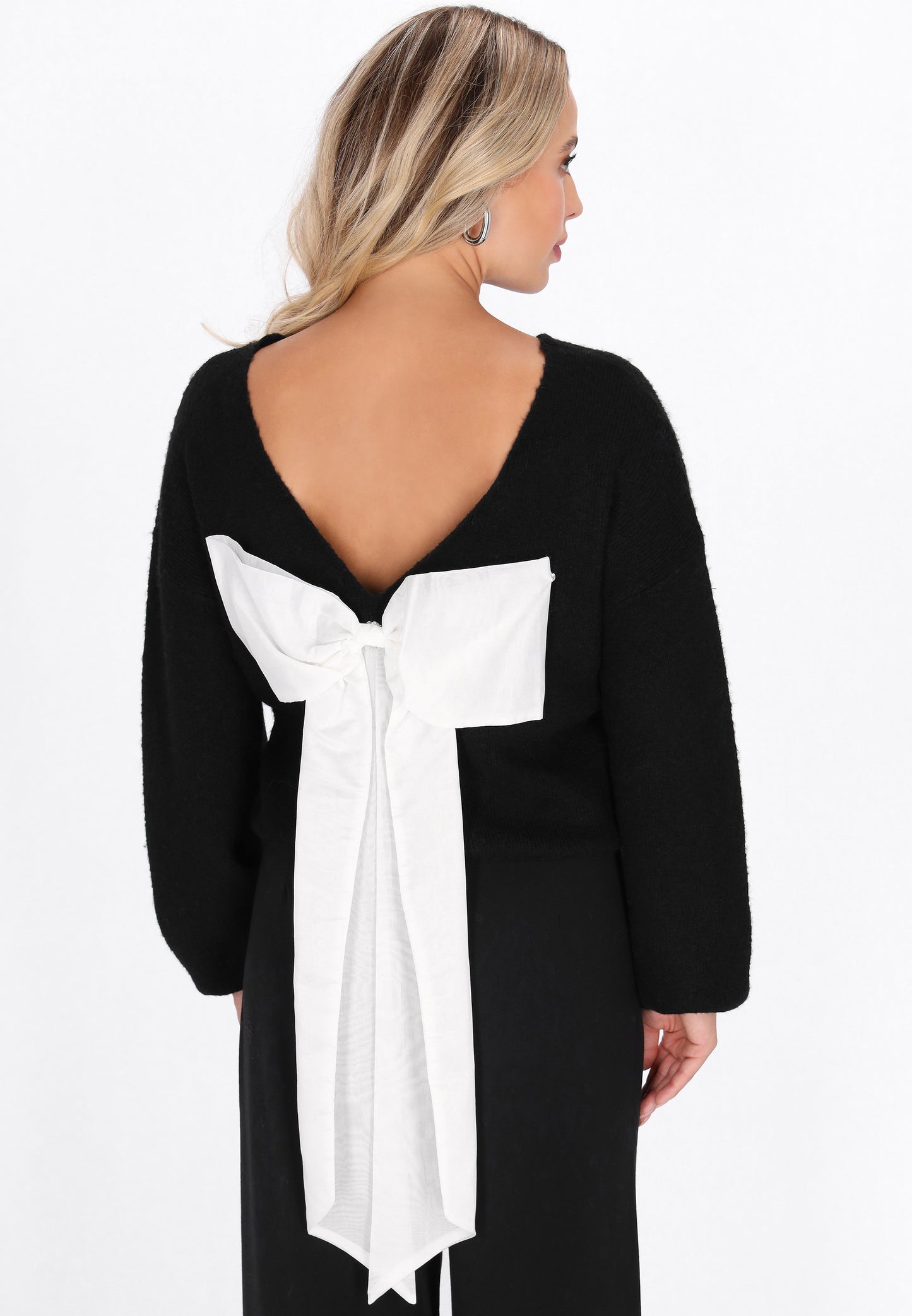 faina Women's Sweater