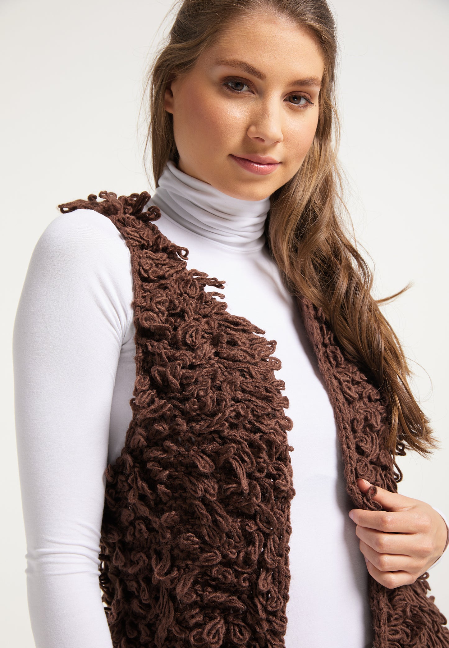IZIA women's knitted vest