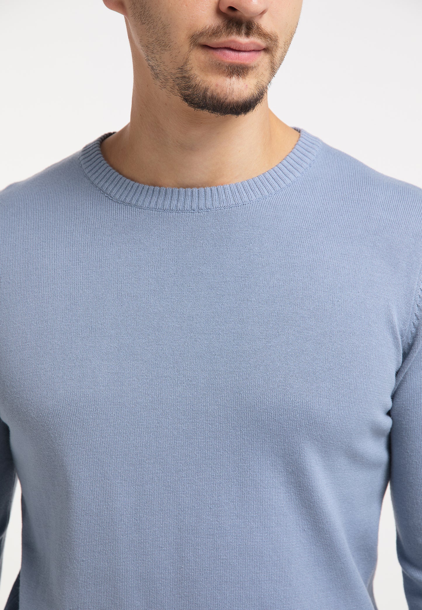RAIDO men's knitted sweater