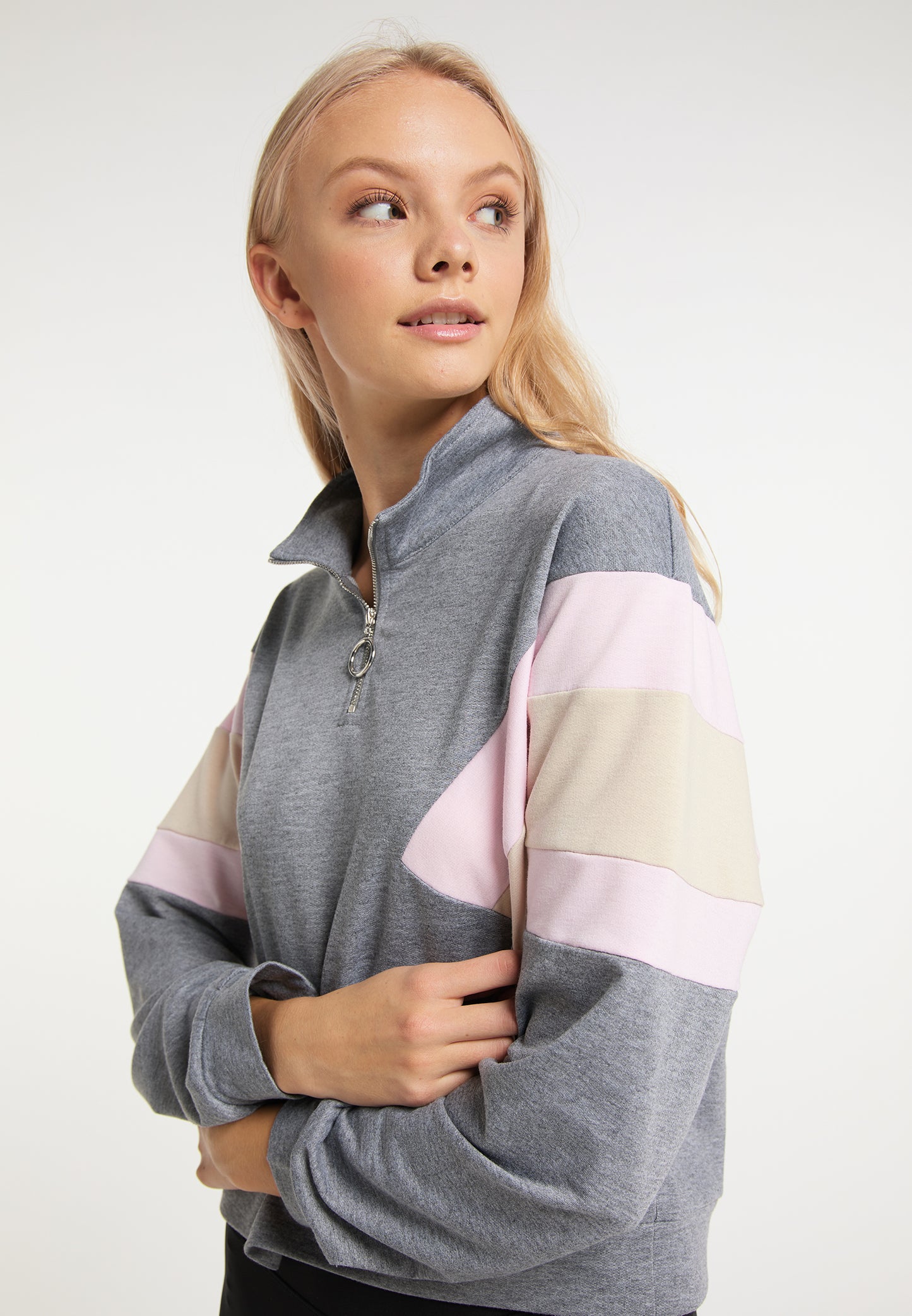 myMo ATHLSR women's pullover