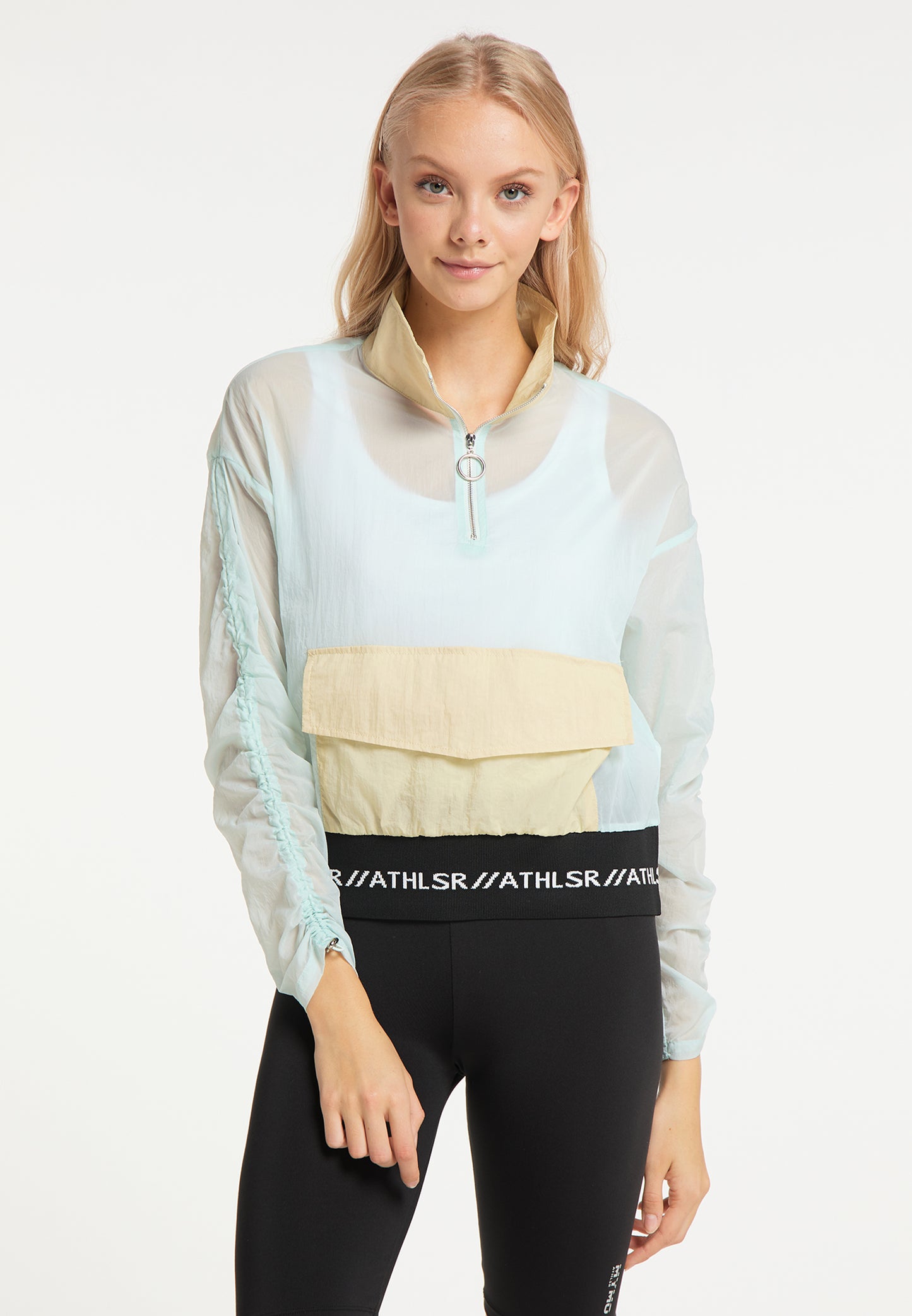 myMo ATHLSR women's windbreakers