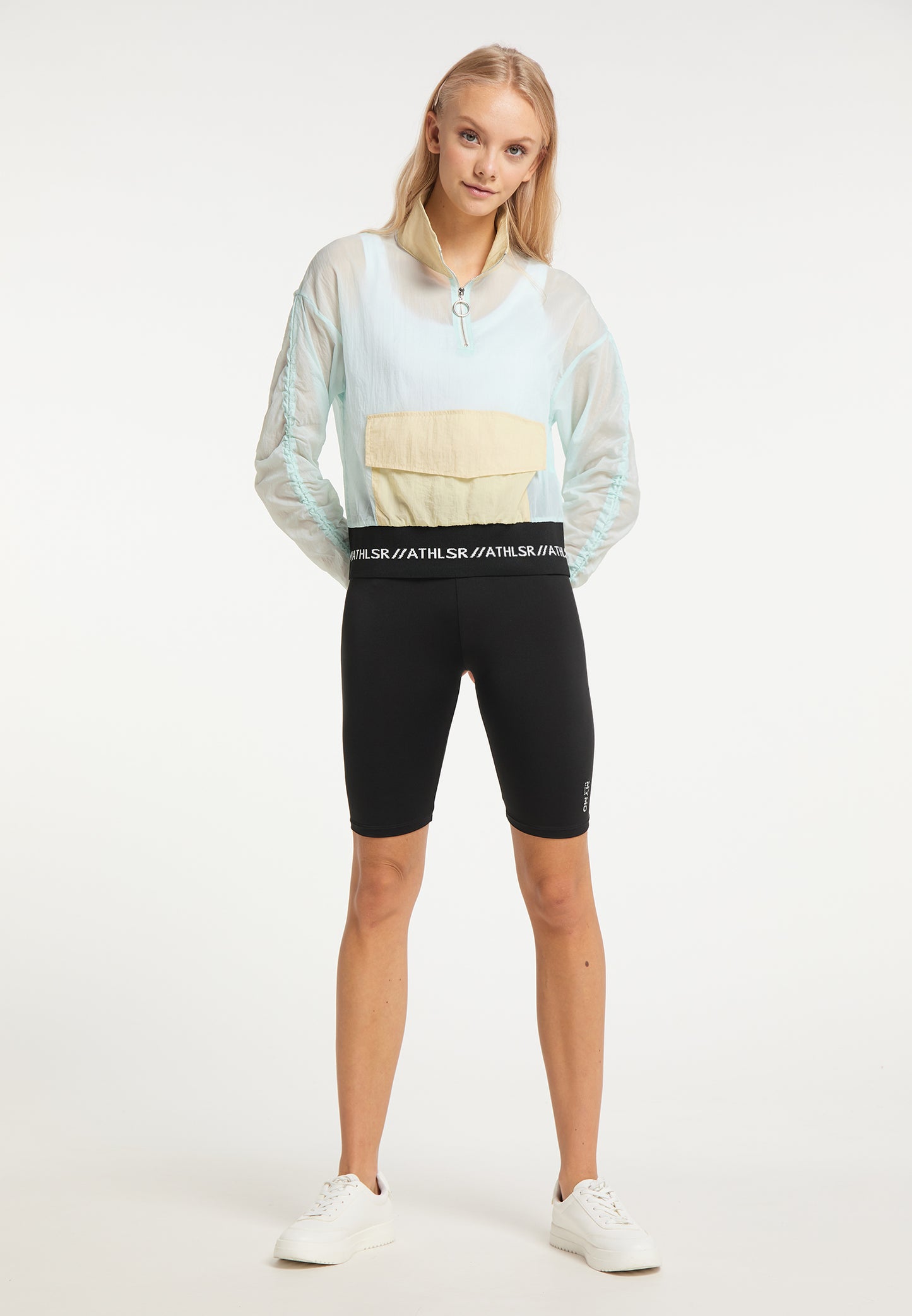 myMo ATHLSR women's windbreakers
