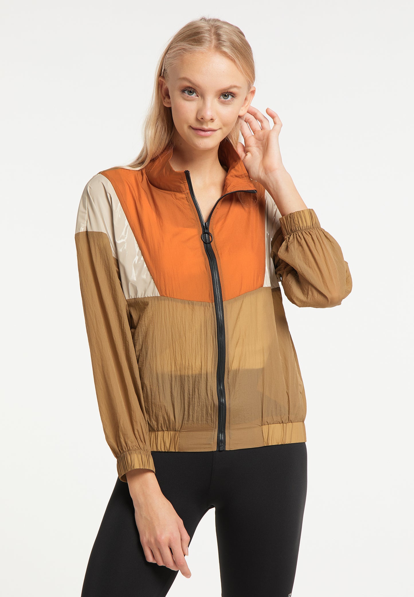 myMo ATHLSR women's windbreakers
