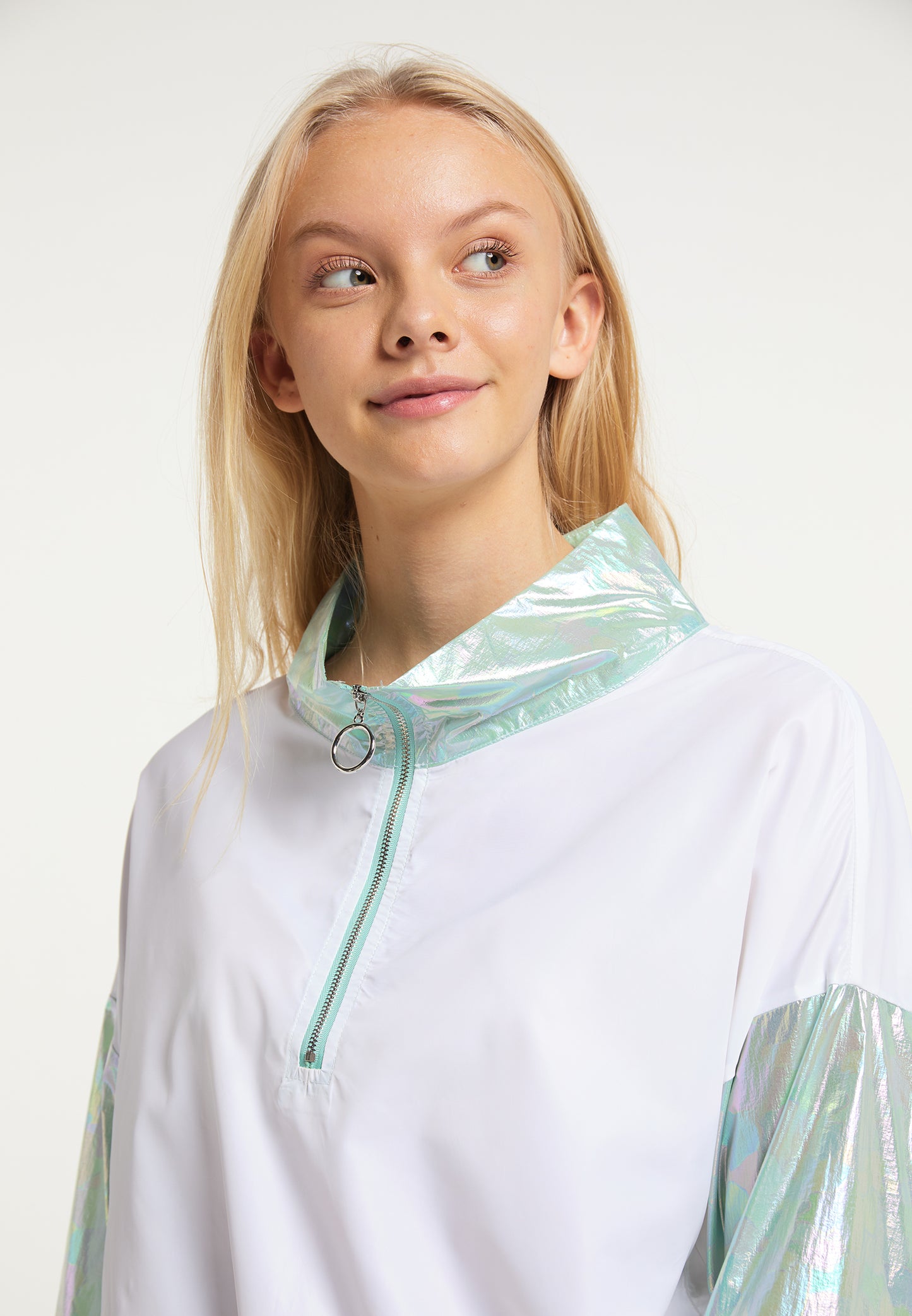 myMo ATHLSR women's windbreakers