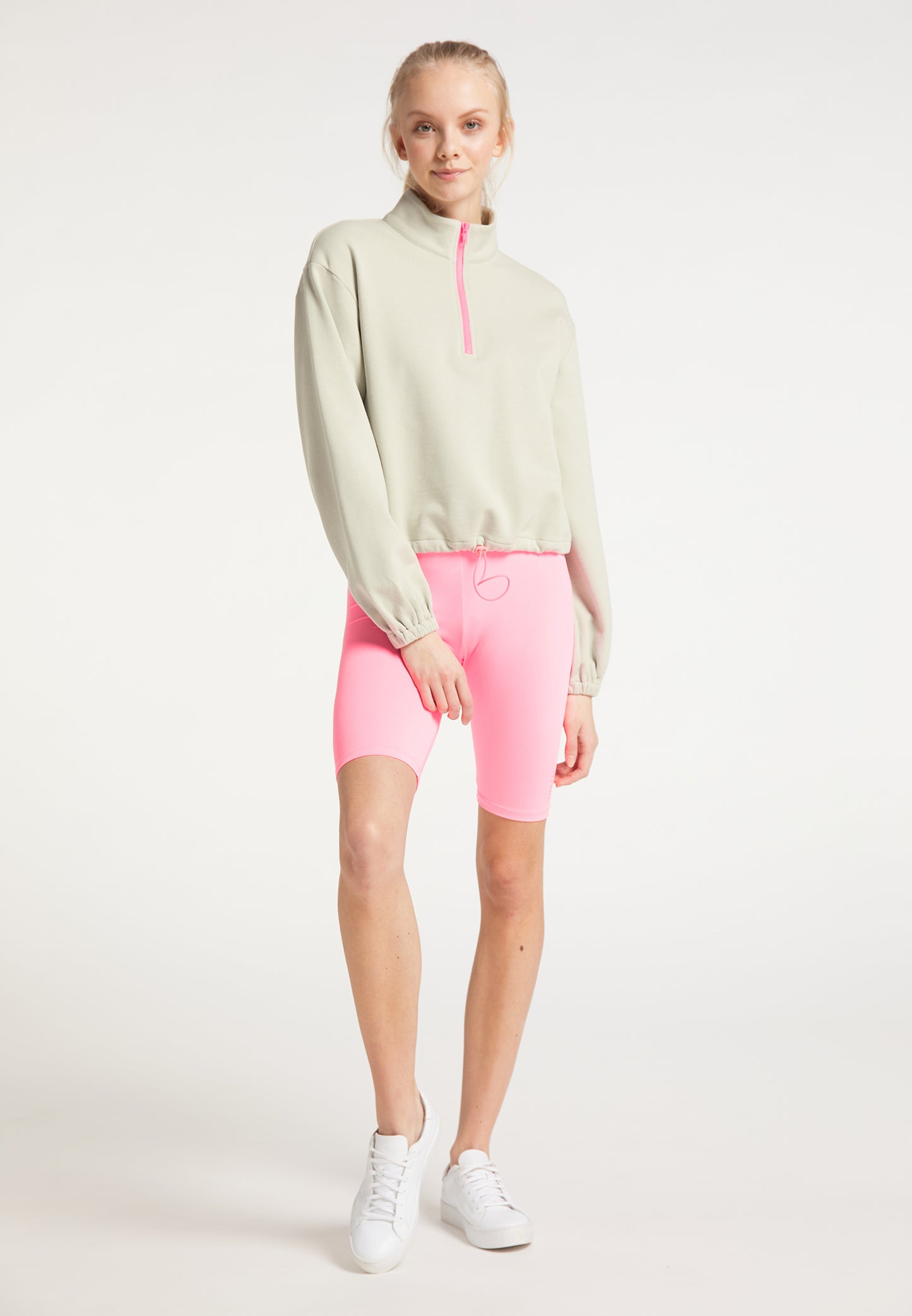 myMo ATHLSR women's sweat sweater