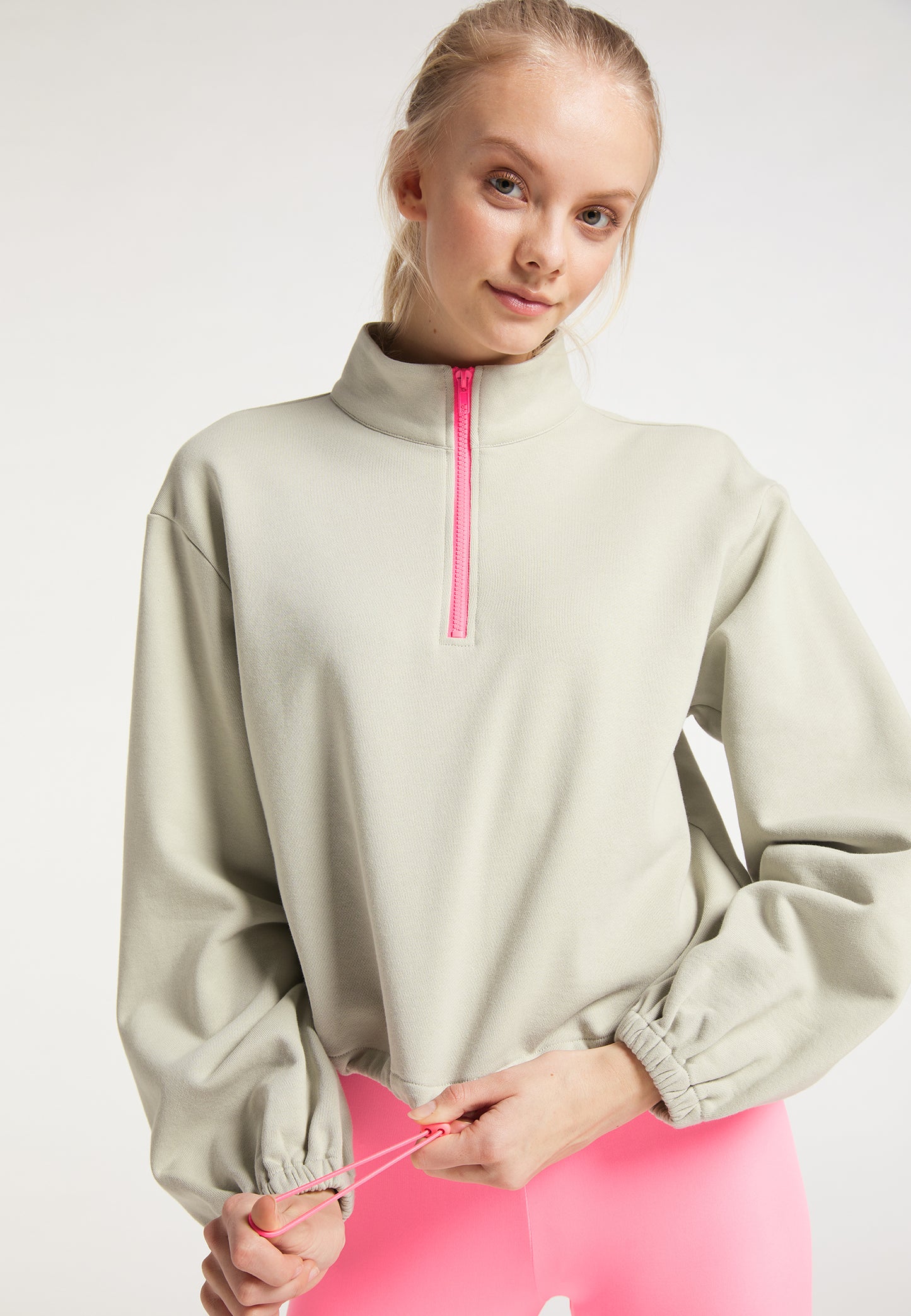 myMo ATHLSR women's sweat sweater