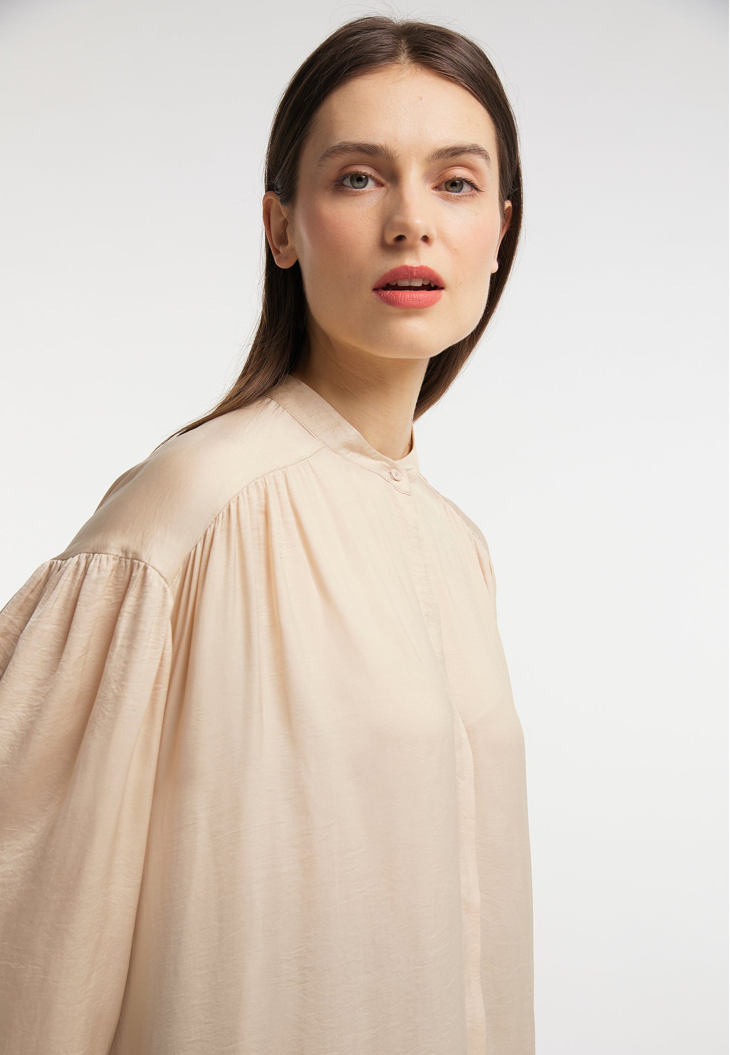 RISA women's oversized blouse