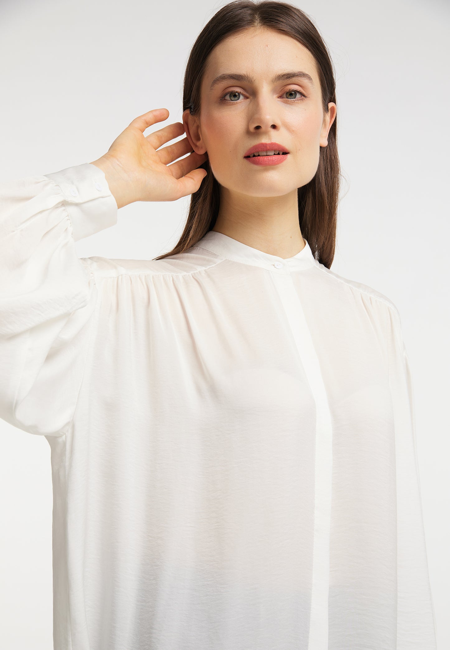 RISA women's oversized blouse
