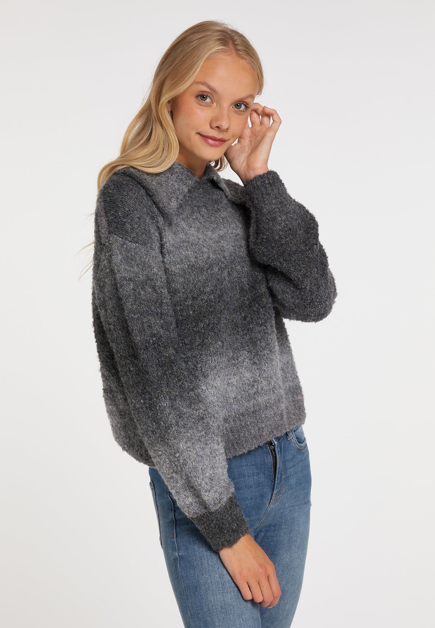 myMo women's knitted sweater