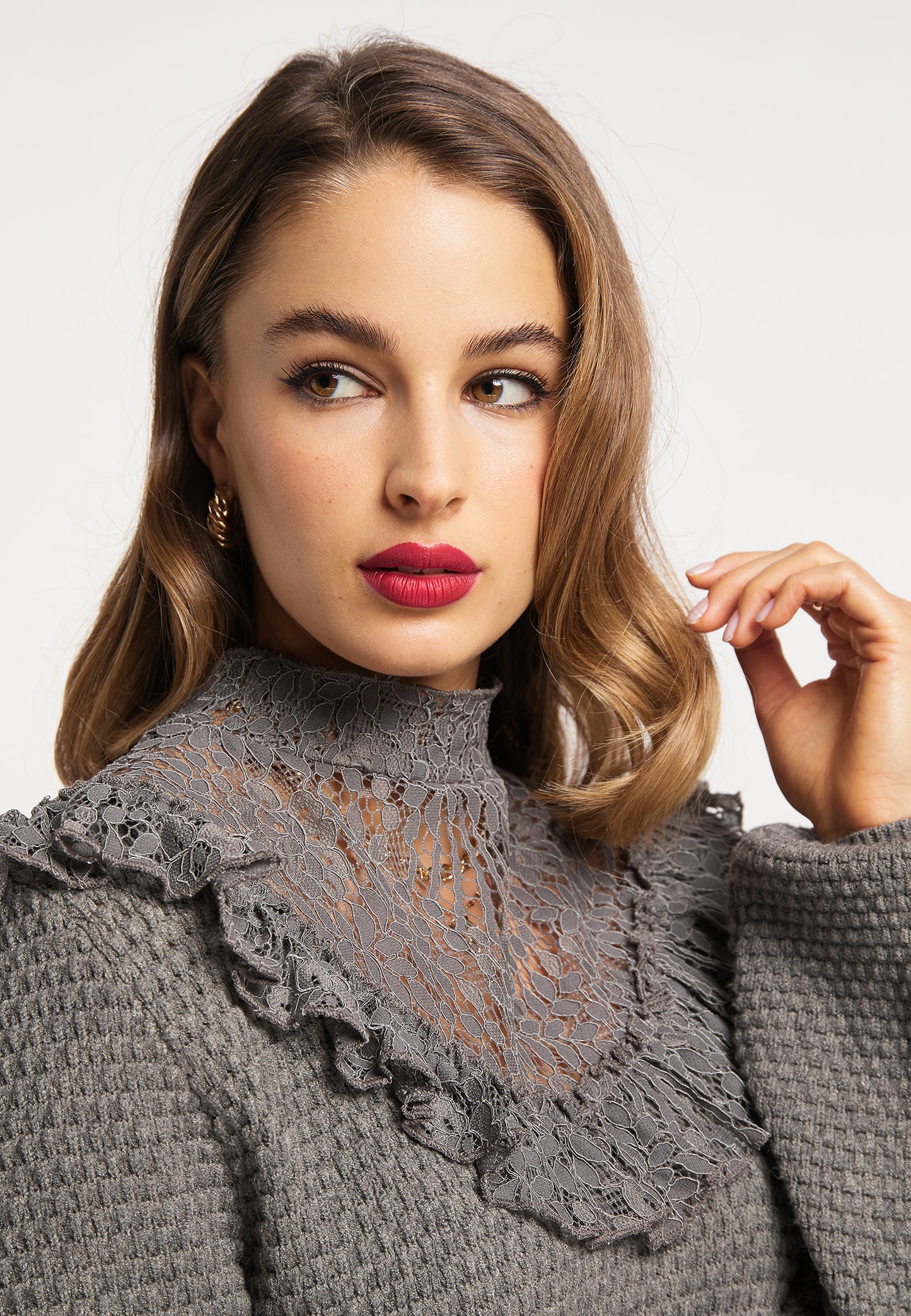 faina women's knitted sweater